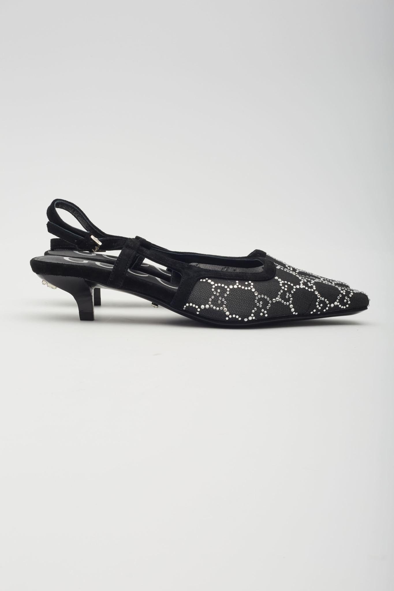 Gucci GG Crystal Embellished Mesh Black Slingback Kitten Heels EU 38 In Excellent Condition For Sale In Montreal, Quebec