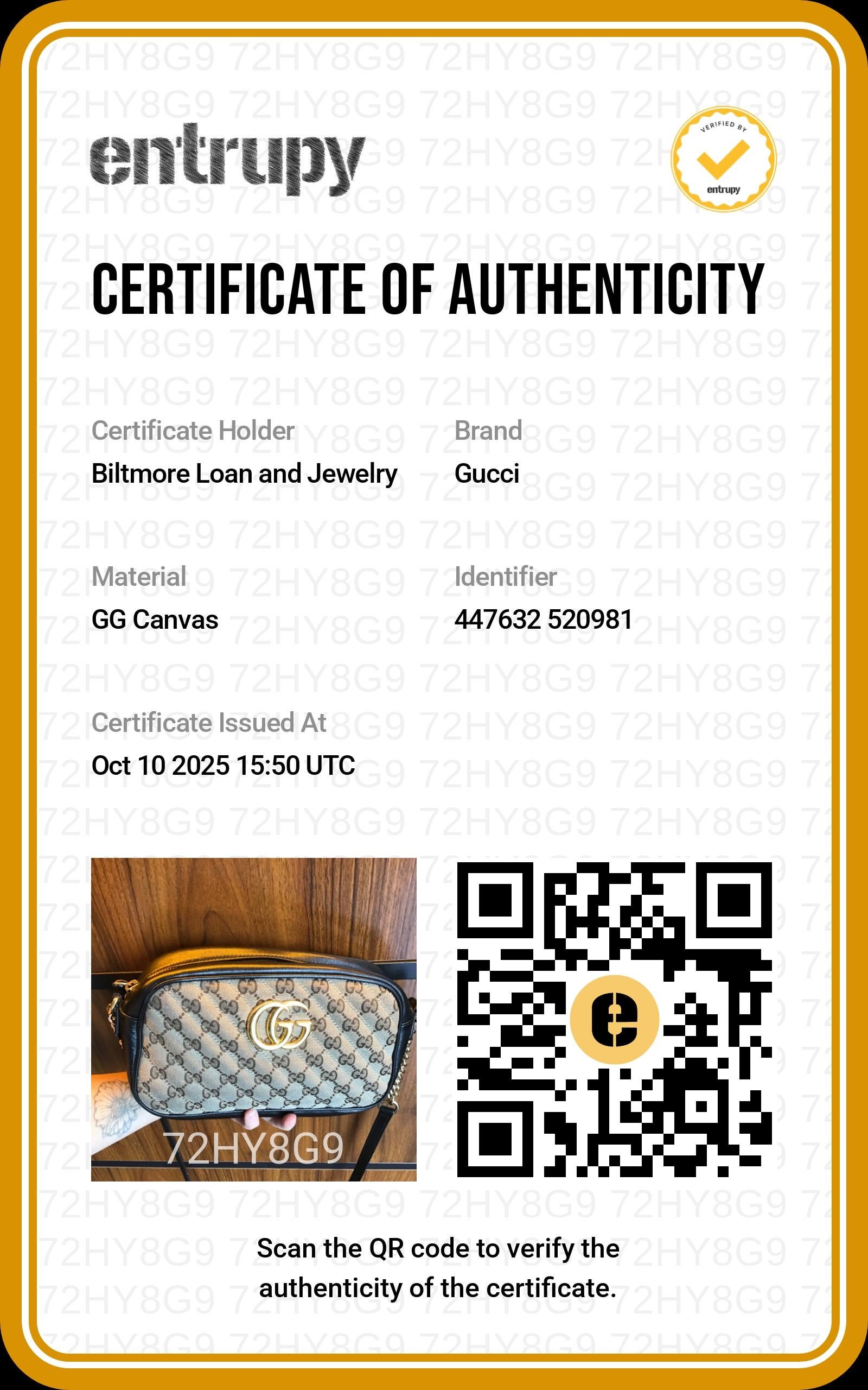 Gucci GG Diagonale gesteppte Canvas Marmont kleine Kameratasche im Angebot 6