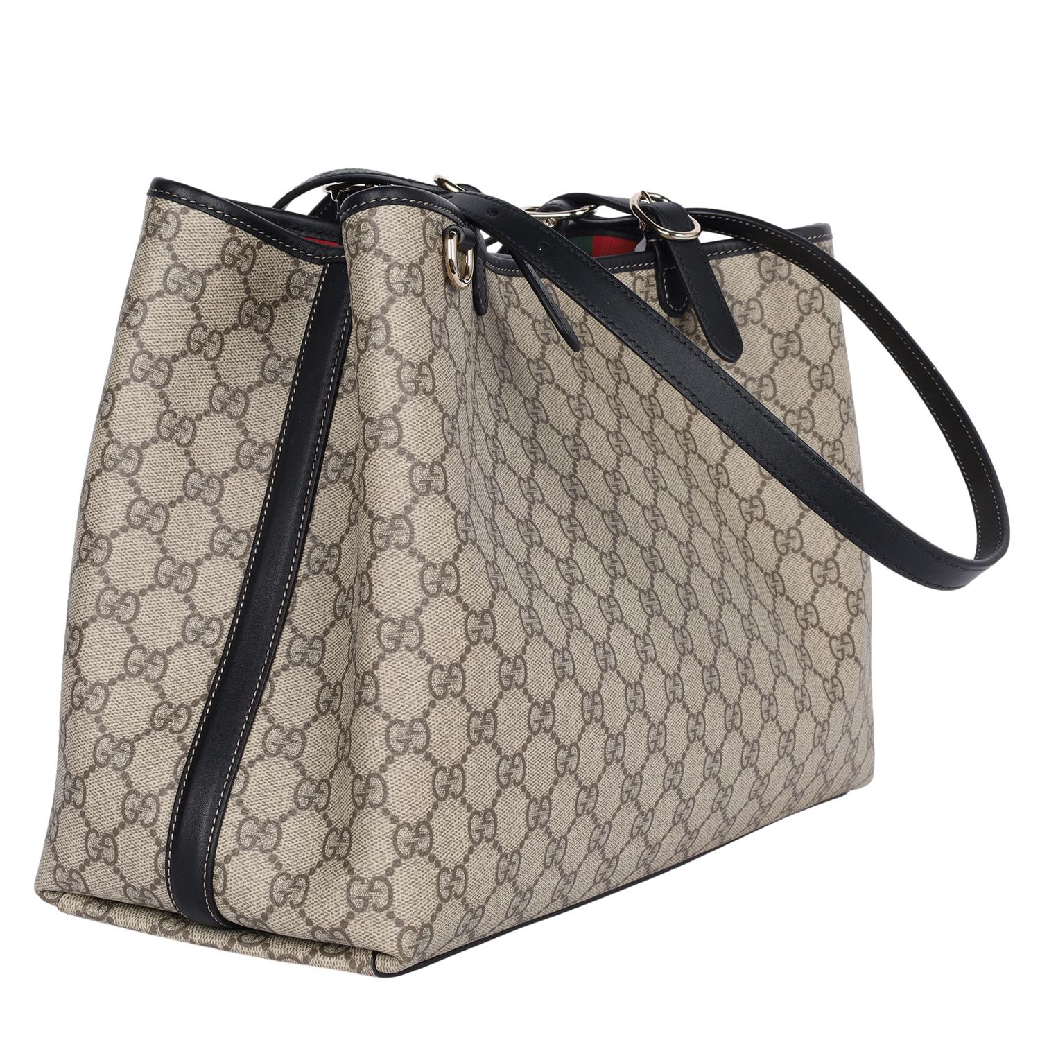 Gucci GG Emblem Maxi Tote Bag Nero in vendita 1