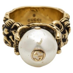 Gucci GG Faux Pearl Gold Tone Ring Size 61
