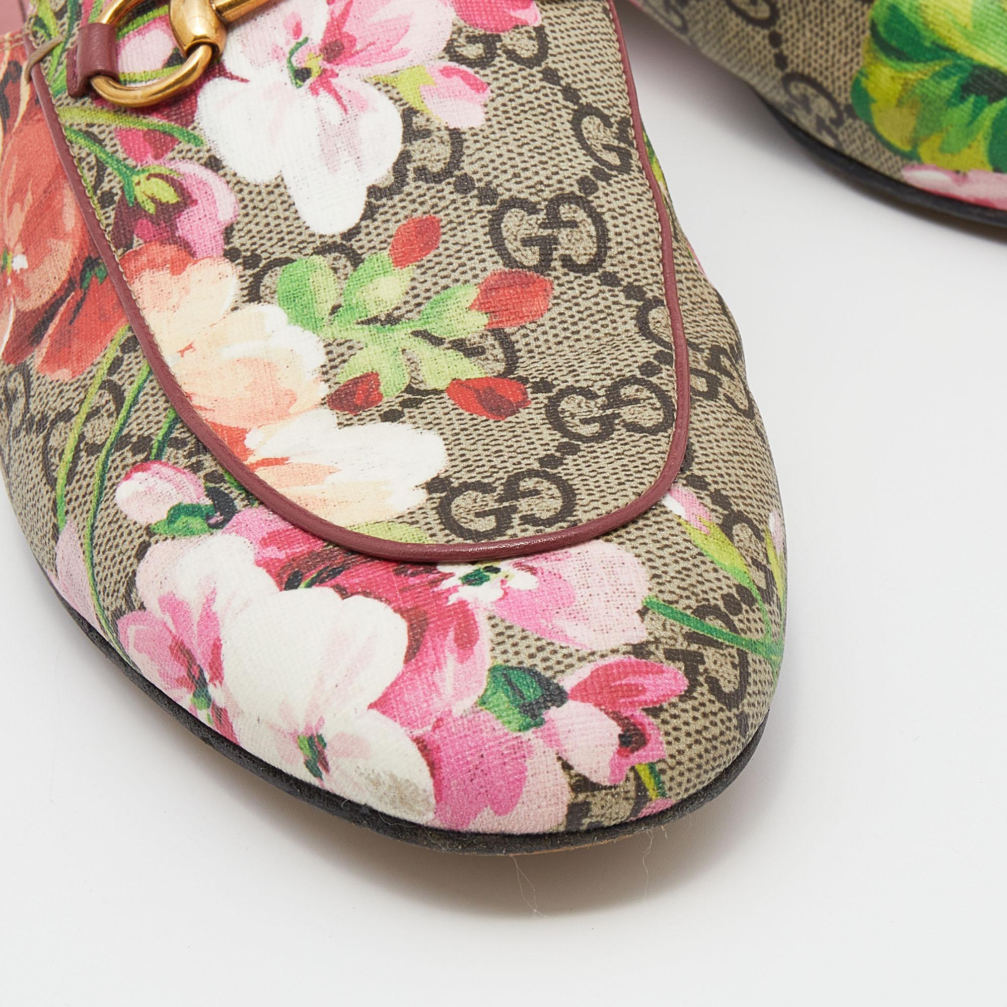 Gucci GG Floral Print Canvas Princetown Horsebit Mule Sandals Size 39.5 In Good Condition In Dubai, Al Qouz 2