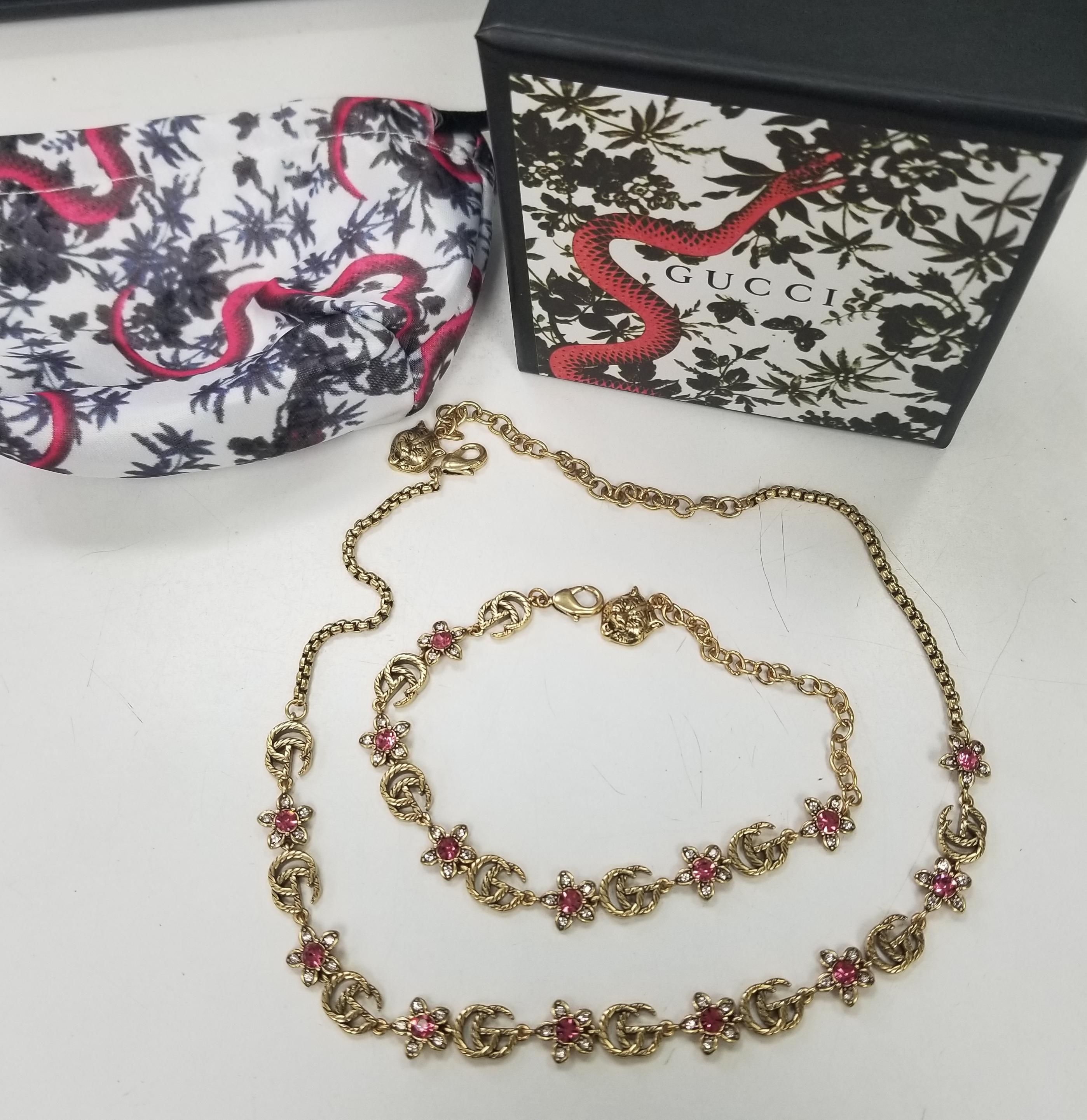 GUCCI GG FLOWER & CRYSTALS adjustable bracelet and necklace set comes with dust bag & store bag !! 