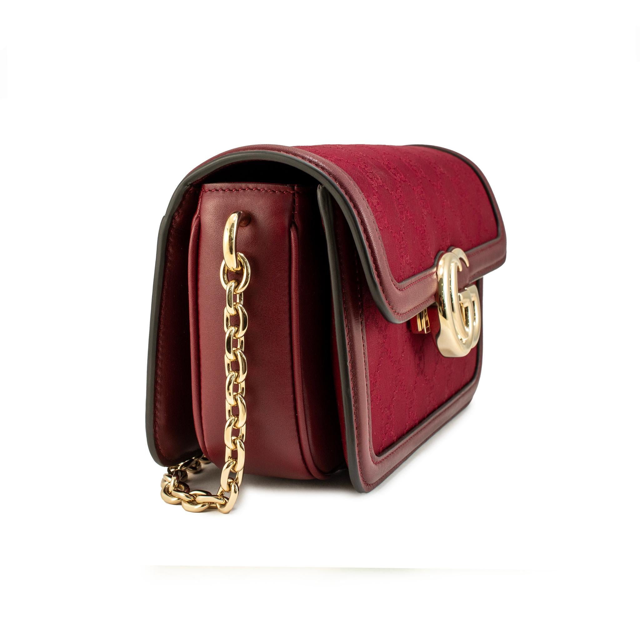 Gucci GG GO Small Bordeaux Gold Hardware Shoulder Bag en vente 5