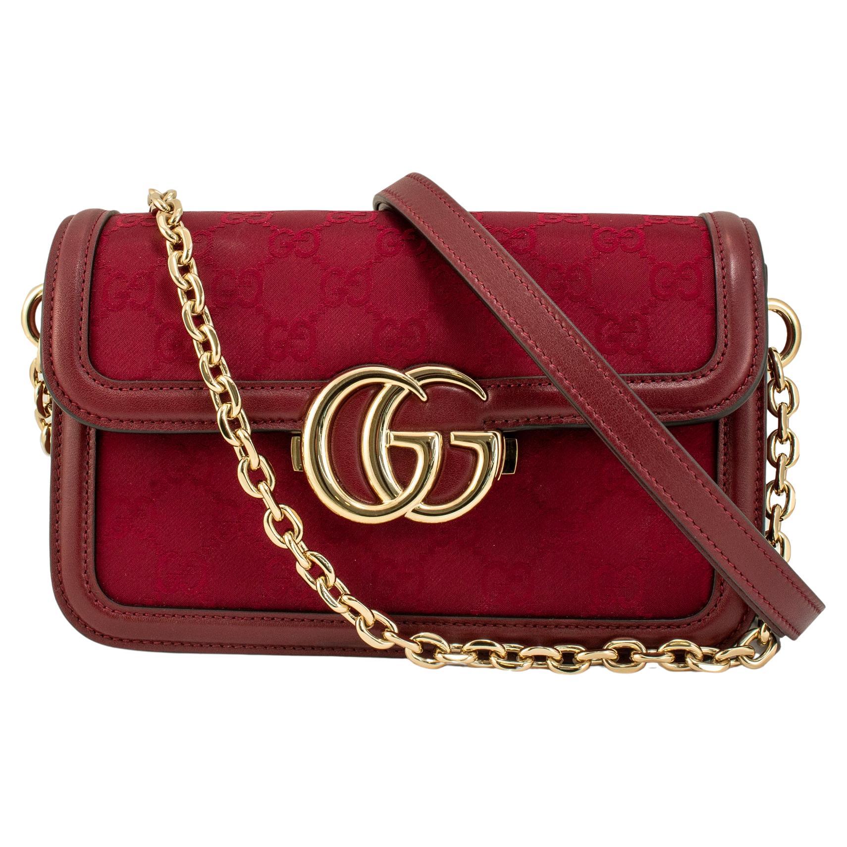 Gucci GG GO Small Bordeaux Gold Hardware Shoulder Bag en vente
