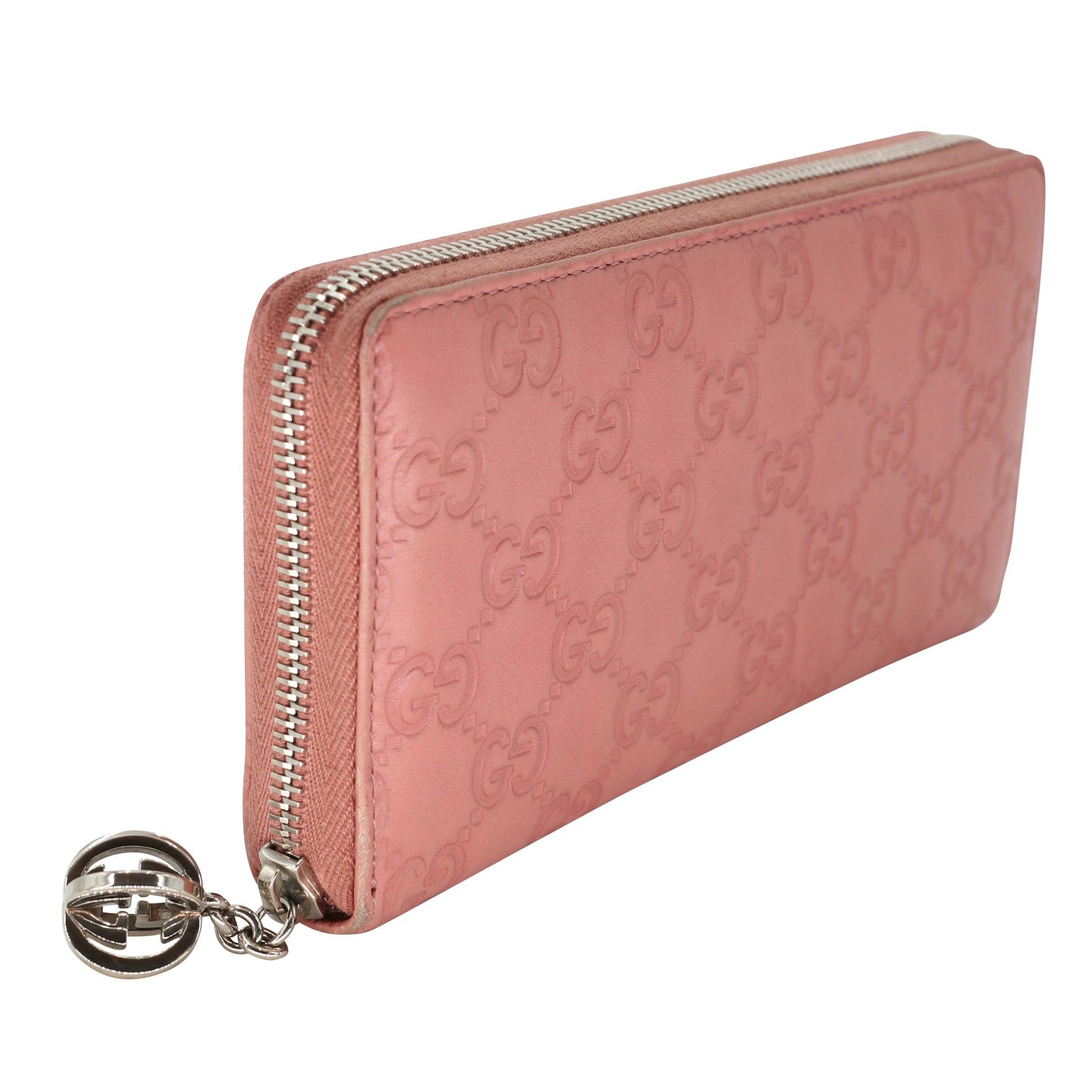 Gucci GG Guccissima Pink Leather Zip Around Wallet LV-W1110P-A003 In Good Condition For Sale In Downey, CA