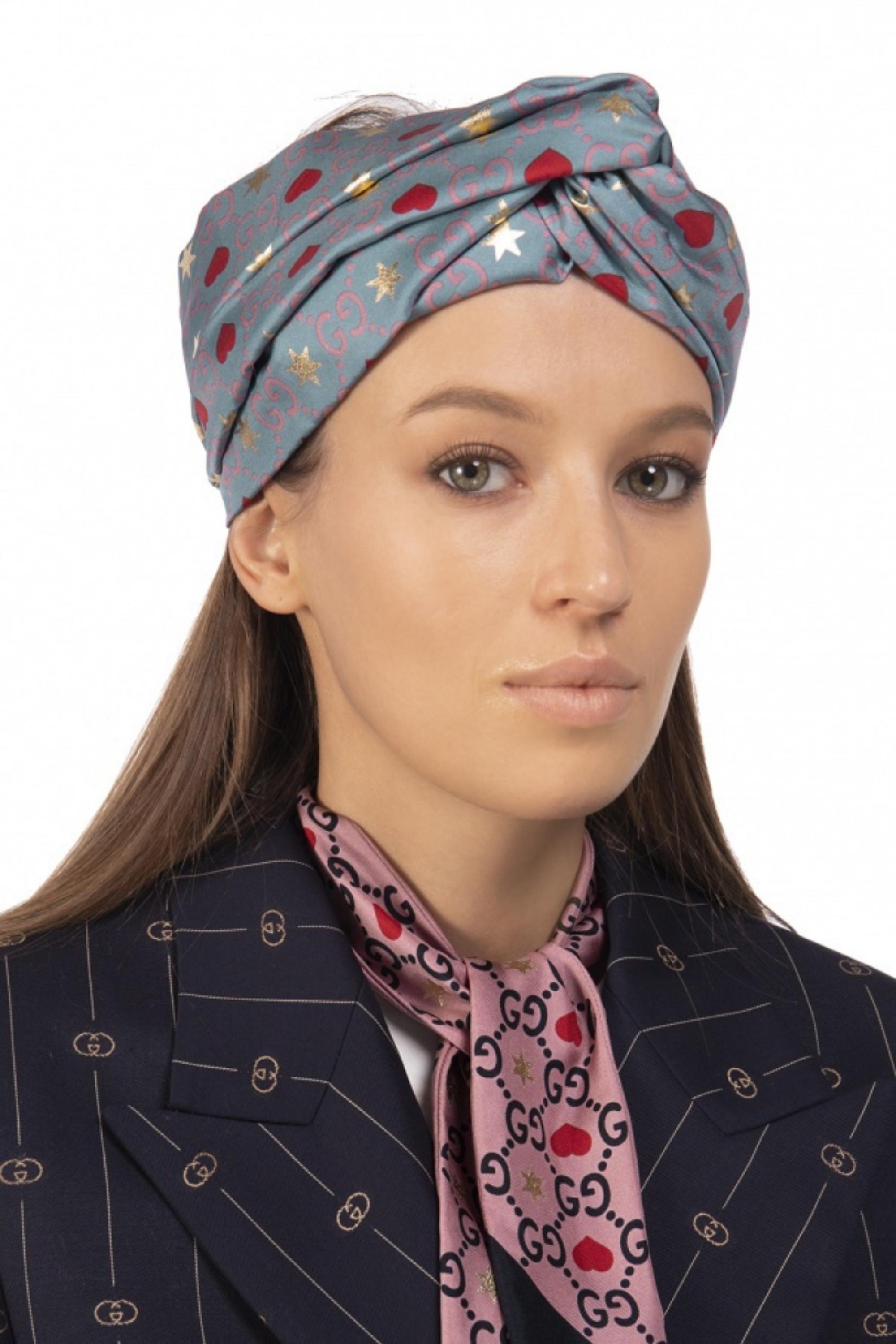 Gucci Cerchietto Cuore in Twill di Seta Blu (609894) In condizioni Nuovo in vendita a Montreal, Quebec