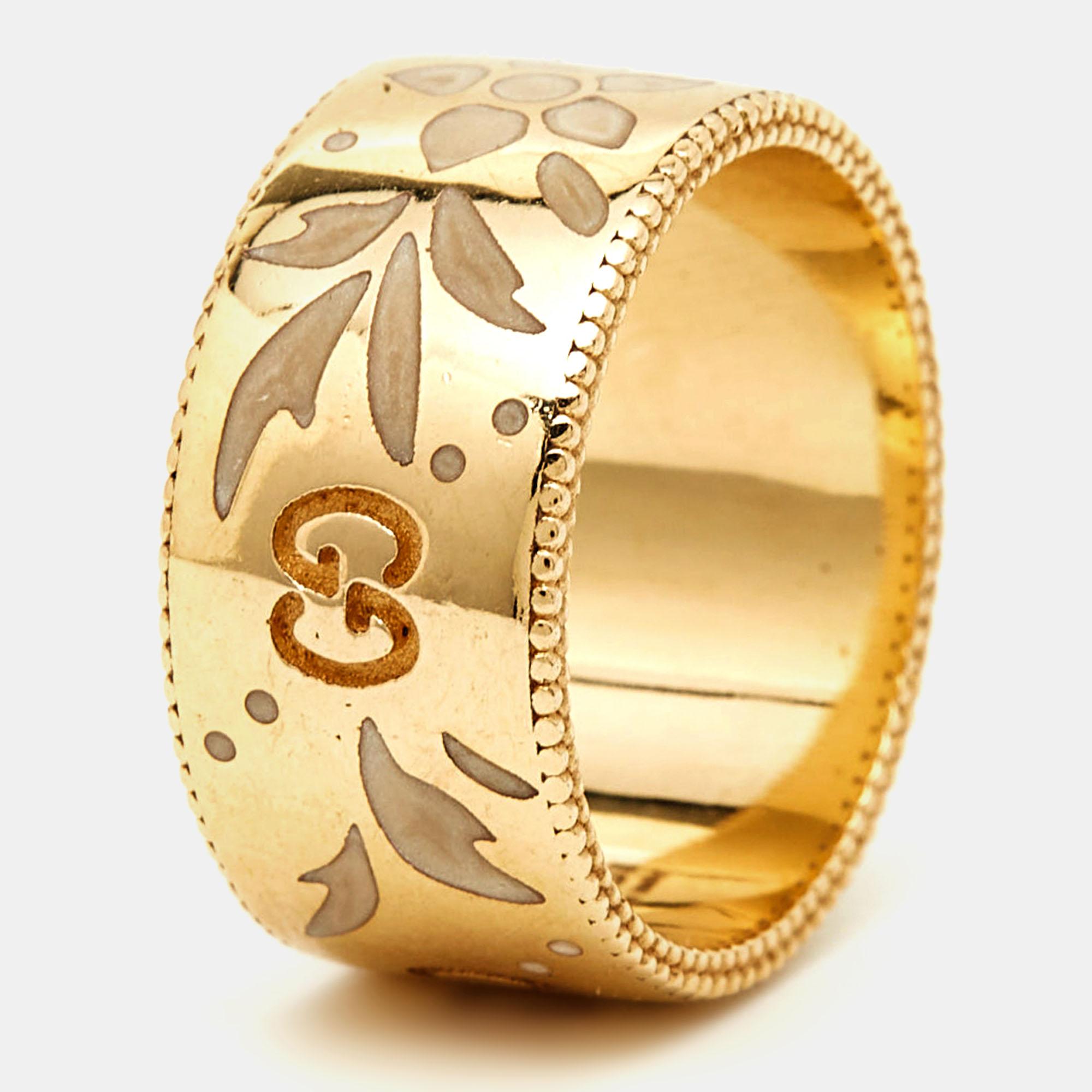 Crafted in lustrous 18k yellow gold, the Gucci GG Icon Blossom Ring exudes timeless charm. Its intricate design showcases the iconic GG motif adorned with delicate blossom accents in vibrant enamel. A fusion of luxury and artistry, this ring is a