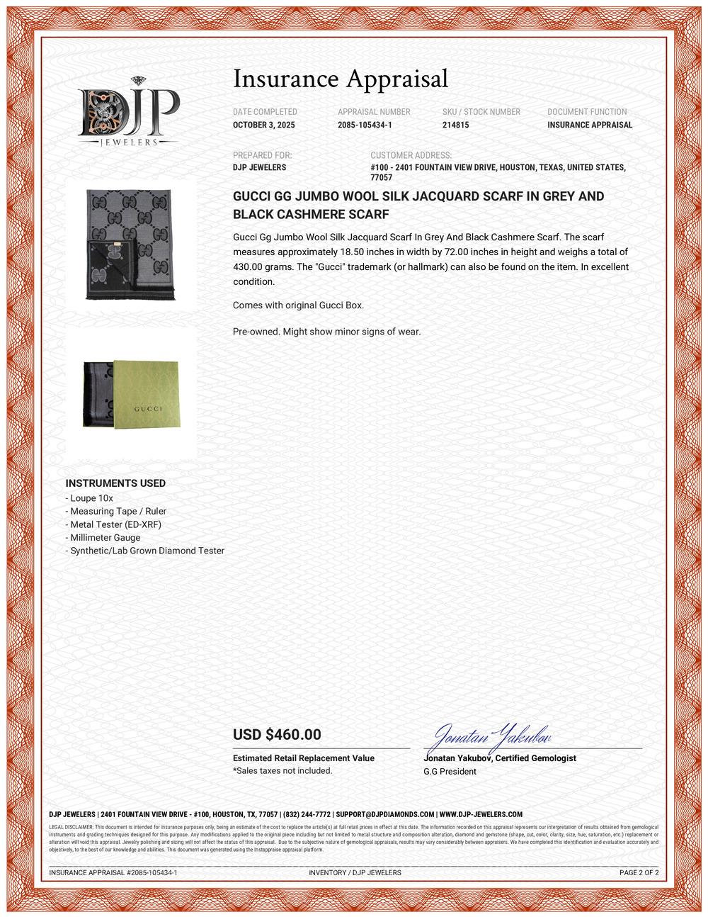 Gucci GG Sciarpa jumbo in lana e seta jacquard in grigio e sciarpa in cashmere nero in vendita 5