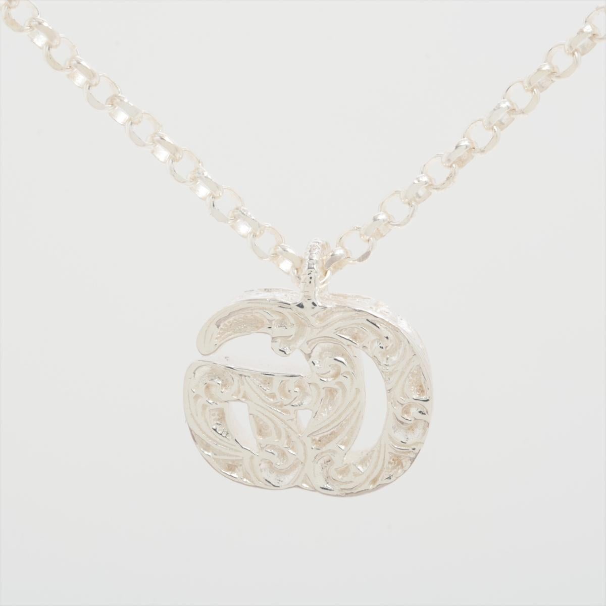 Gucci GG Logo Arabesque Necklace Silver In Good Condition For Sale In Humacao, PR