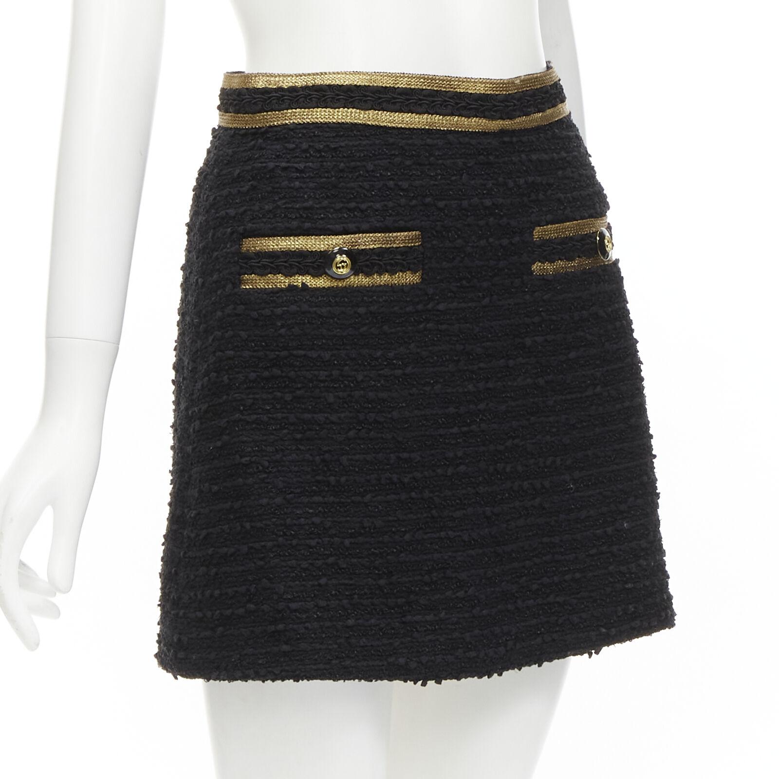 Black GUCCI GG logo button gold trim black tweed mini A-line skirt IT38 XS For Sale