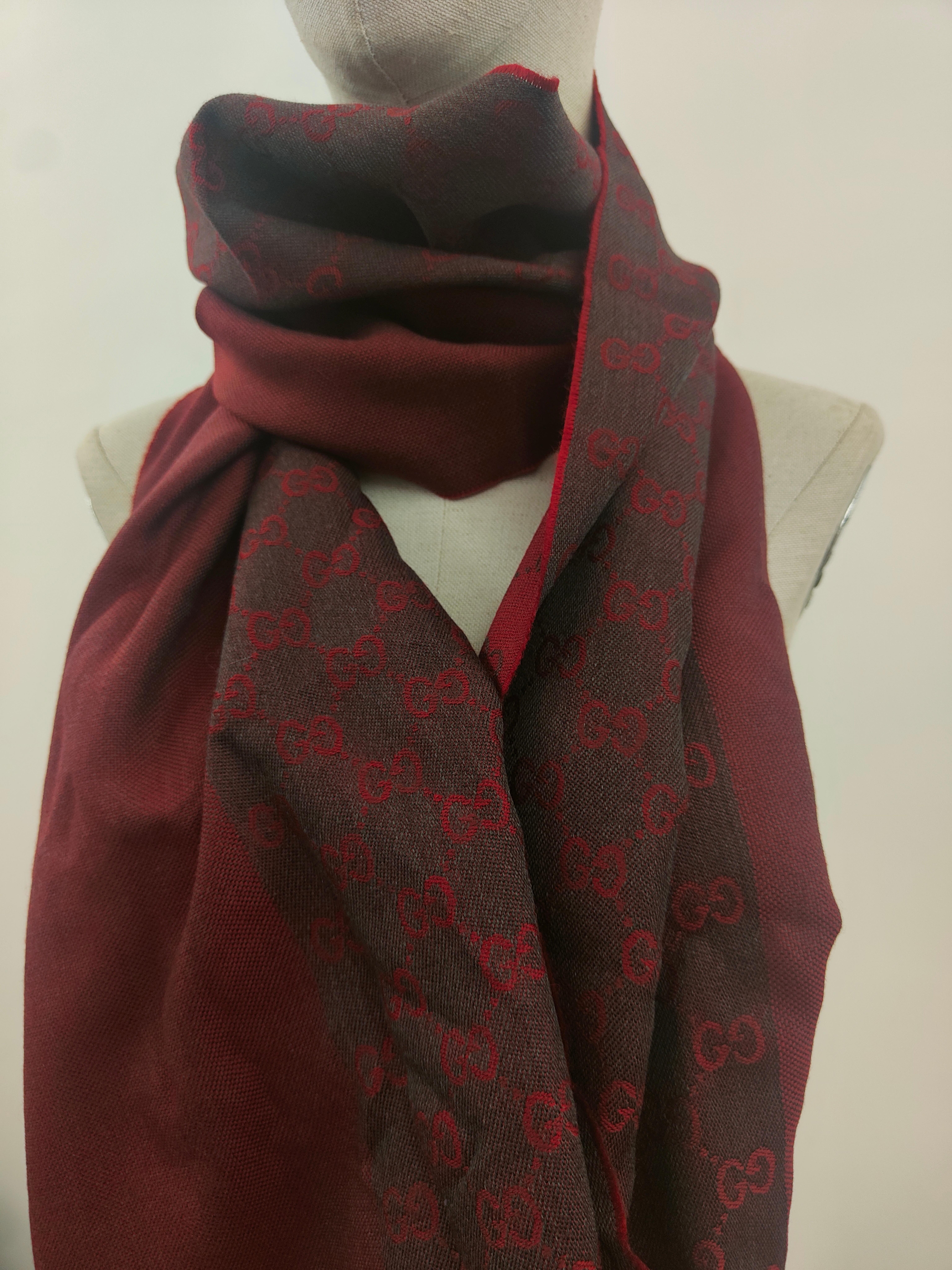 Gucci GG logo multicoloured wool scarf NWOT For Sale 3