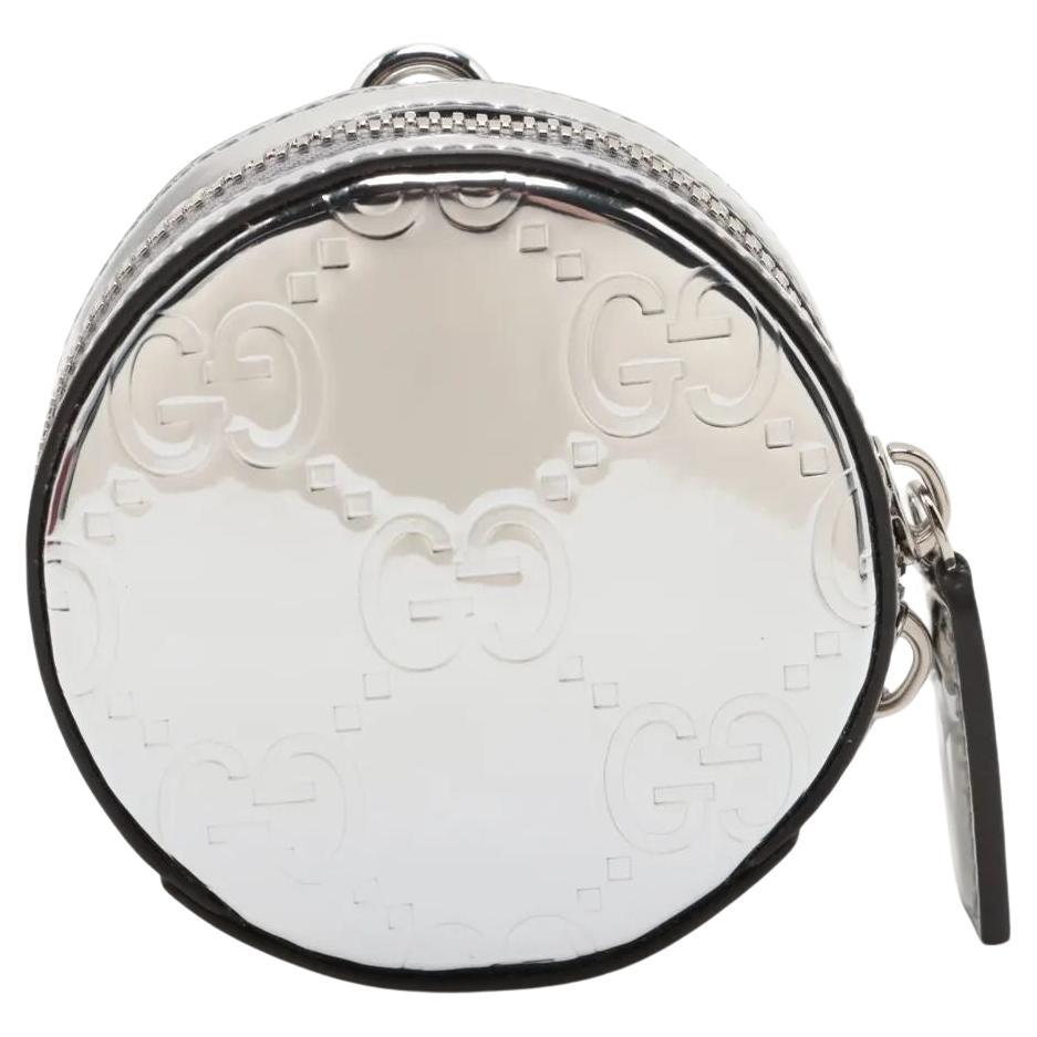 Gucci GG Logo Patent Leather Round Coin Purse Silver For Sale
