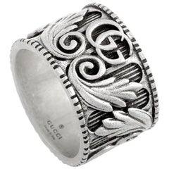 Gucci GG Marmont Aged Sterling Silver Double G Motif Ring