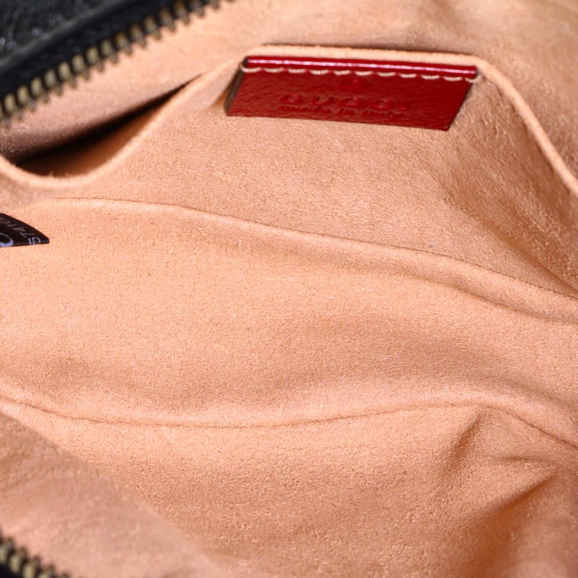 Gucci GG Marmont Gürteltasche Diagonal Gestepptes Leder 1
