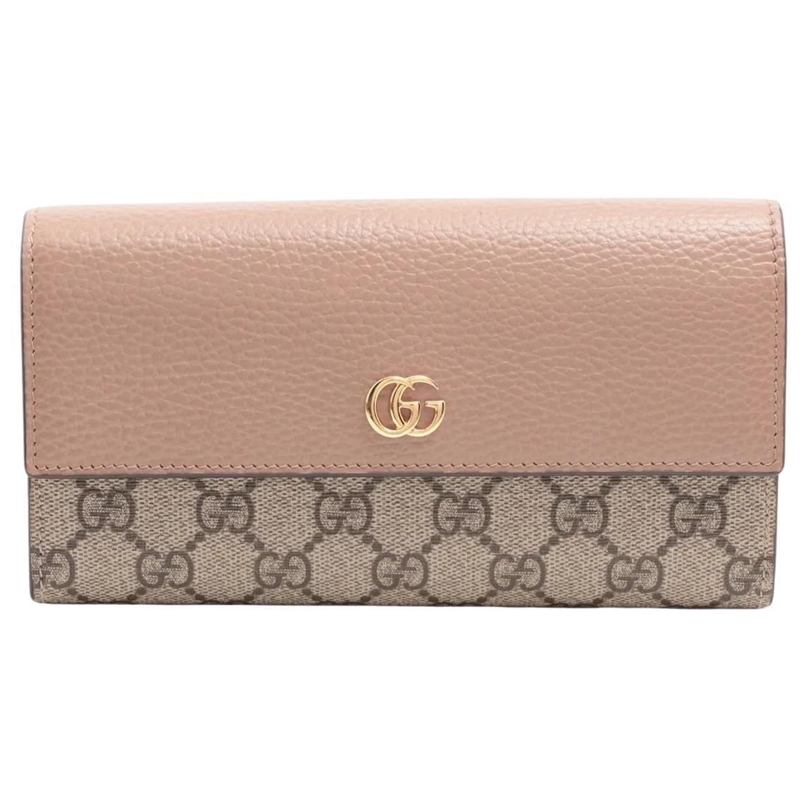 GG Marmont Portafoglio continentale in pelle bicolore Rosa polveroso x Beige di Gucci