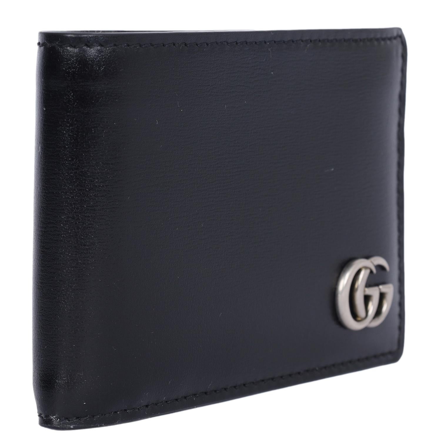 Noir Gucci GG Marmont Black Leather Bi Fold Wallet (Portefeuille à deux volets en cuir noir) en vente