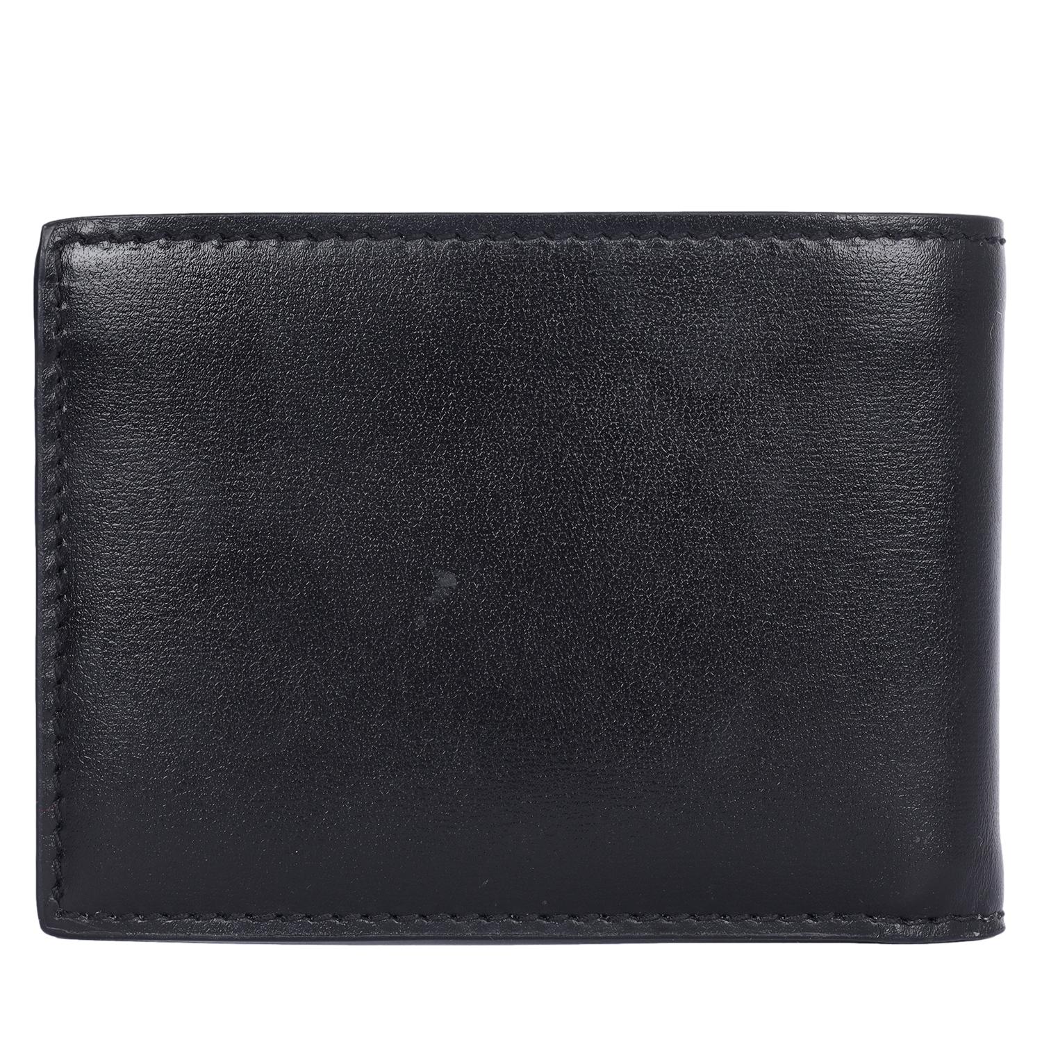 Gucci GG Marmont Black Leather Bi Fold Wallet (Portefeuille à deux volets en cuir noir) Unisexe en vente