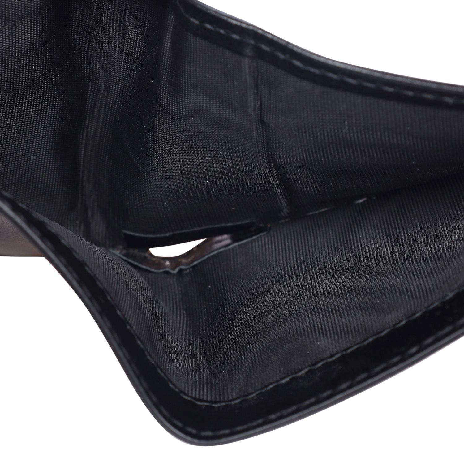 Gucci GG Marmont Black Leather Bi Fold Wallet (Portefeuille à deux volets en cuir noir) en vente 4