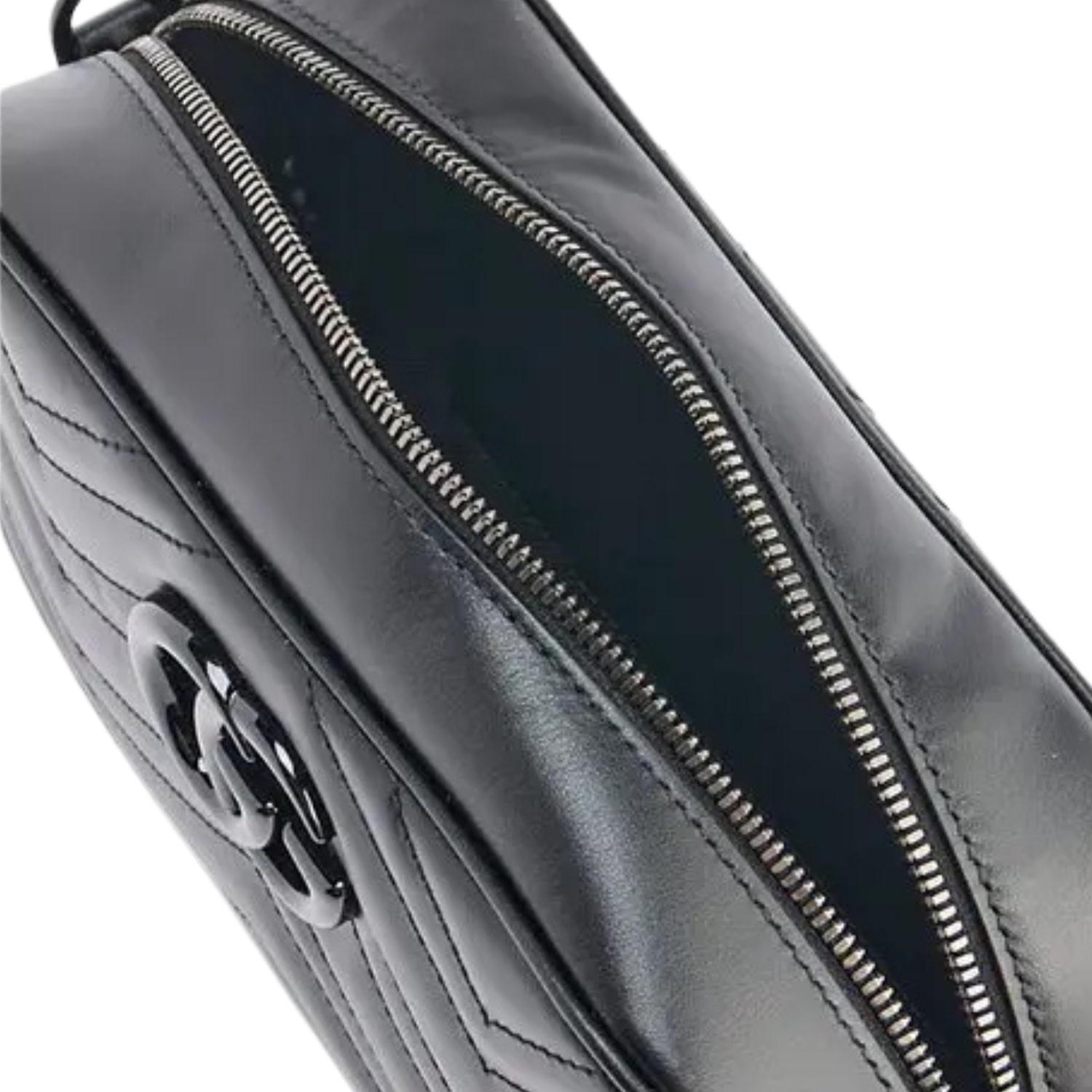 Women's Gucci GG Marmont Black Monochrome Camera Bag Small For Sale