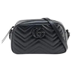 Gucci GG Marmont Black Monochrome Camera Bag Small