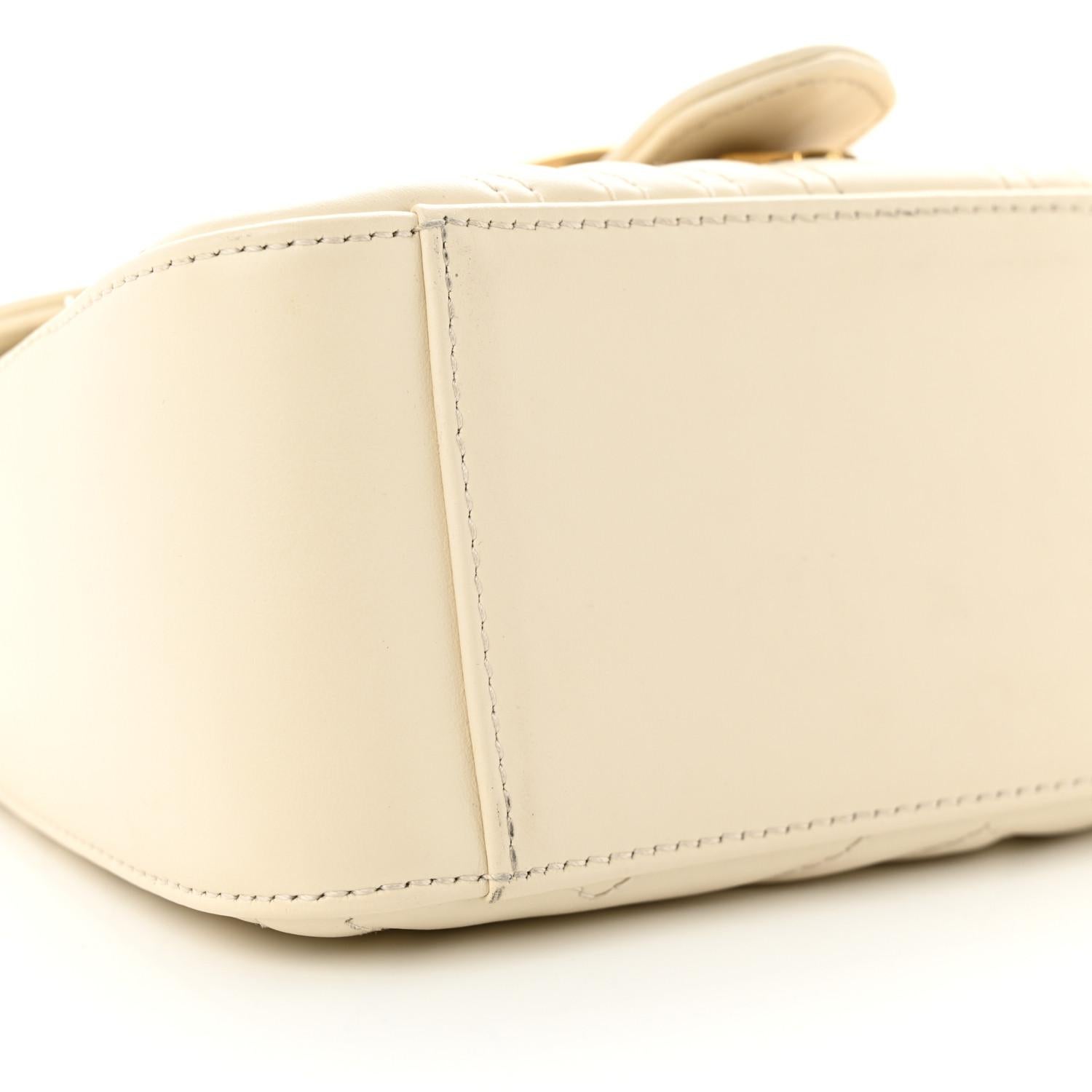 Gucci GG Marmont Calfskin Matelasse Shoulder Bag White Mini For Sale 8