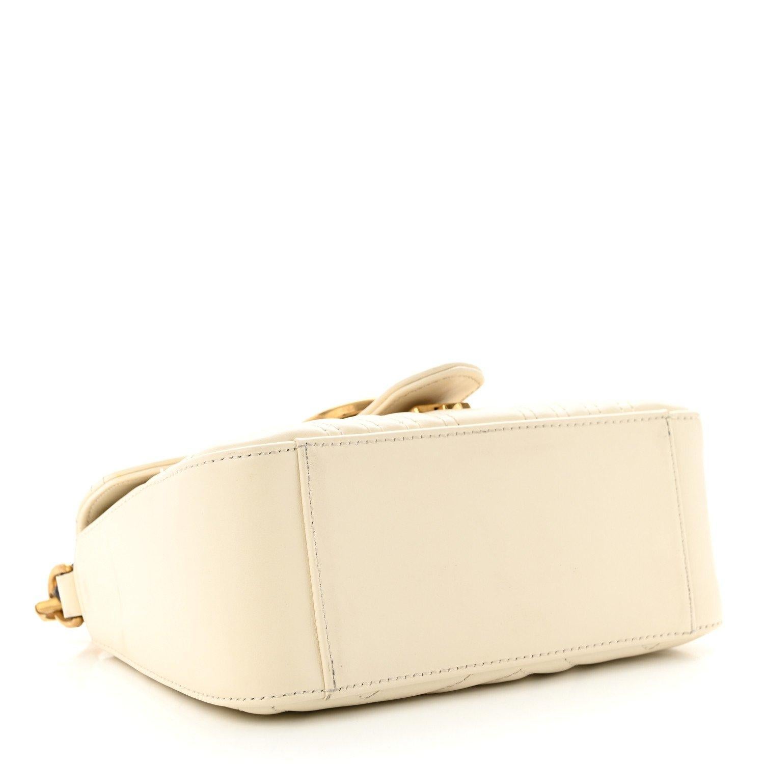 Gucci GG Marmont Calfskin Matelasse Shoulder Bag White Mini For Sale 1