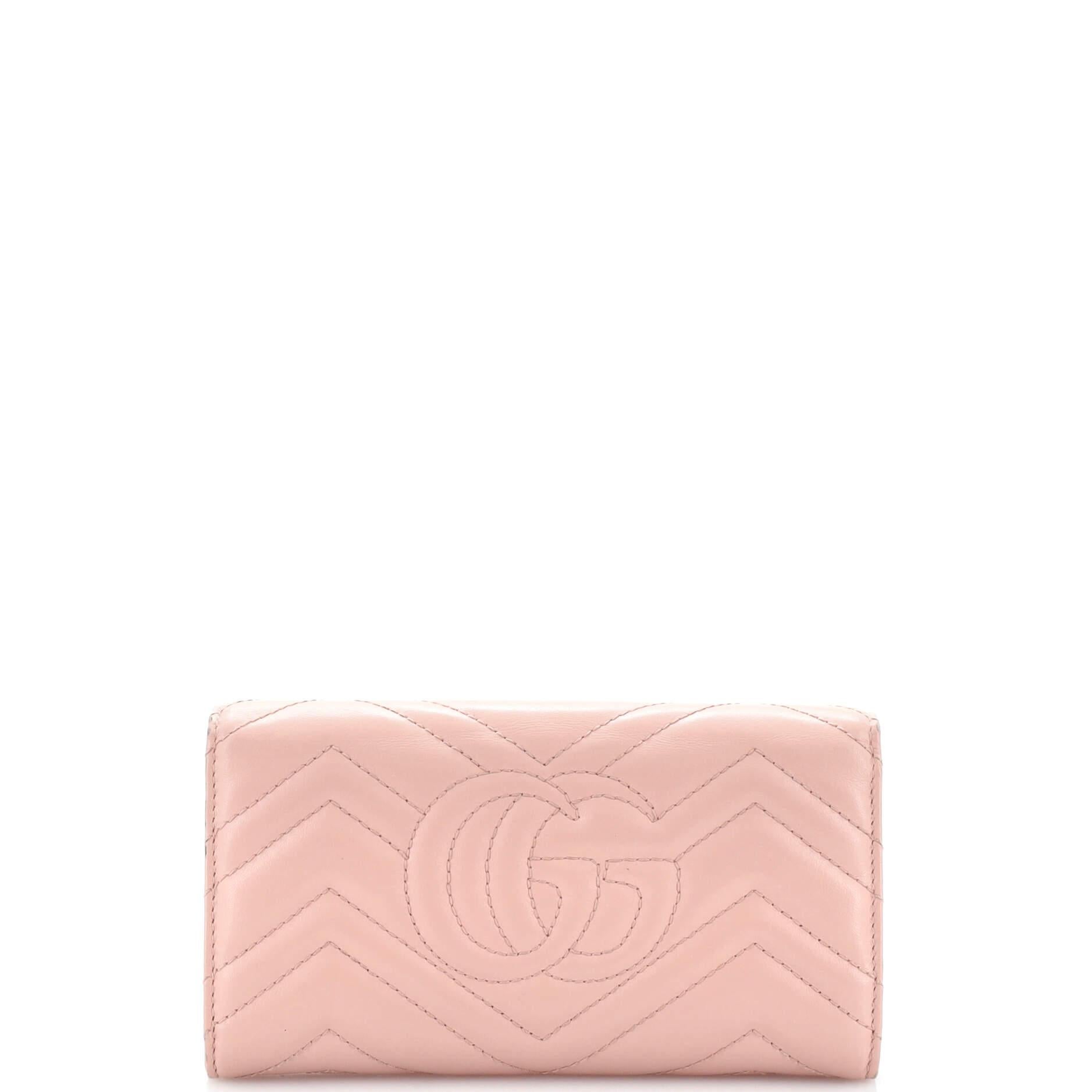 Gucci GG Marmont Continental Wallet Matelasse Leather In Good Condition In NY, NY