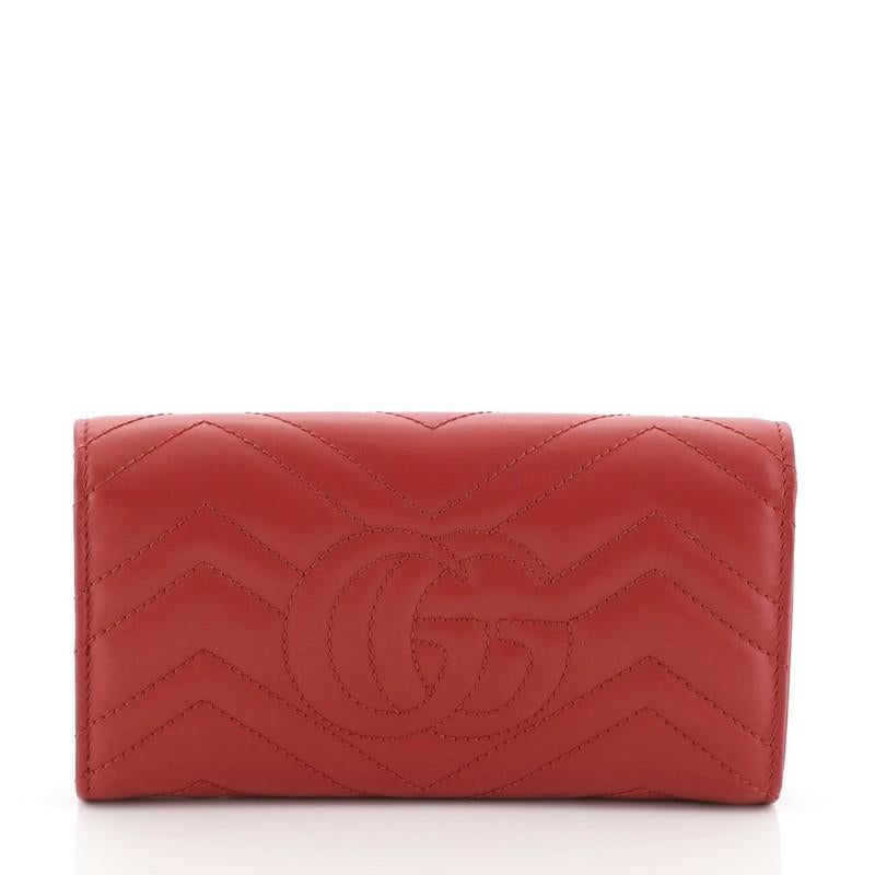 Gucci GG Marmont Continental Wallet Matelasse Leather In Excellent Condition In NY, NY