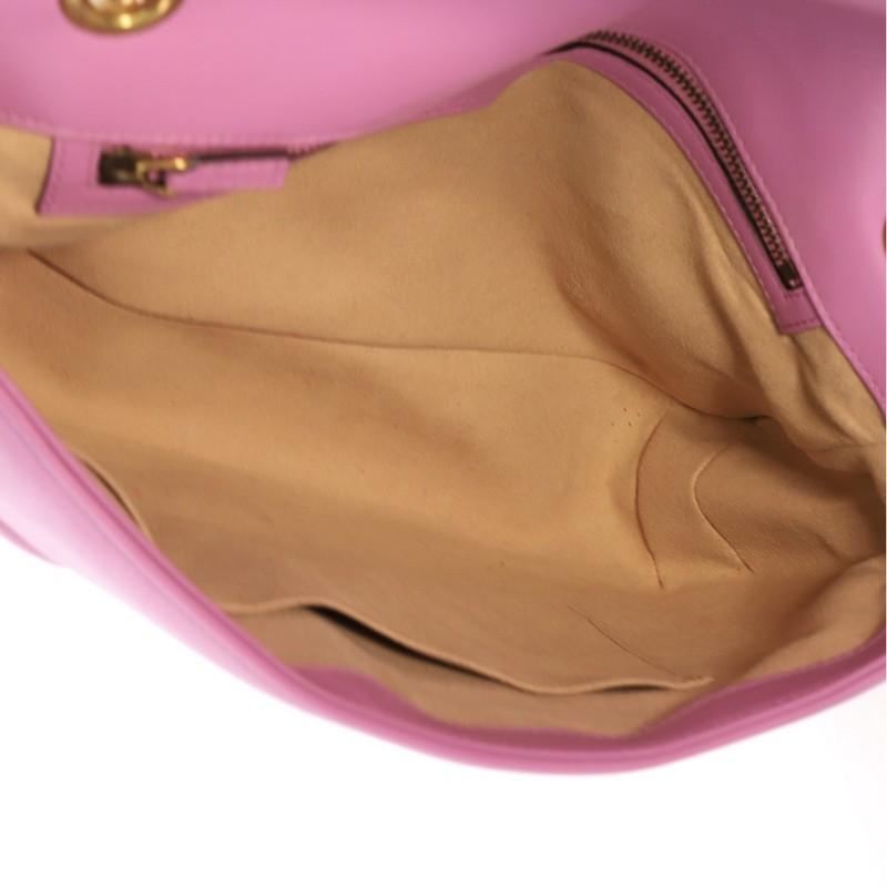 Gucci GG Marmont Flap Bag Matelasse Leather Medium 2