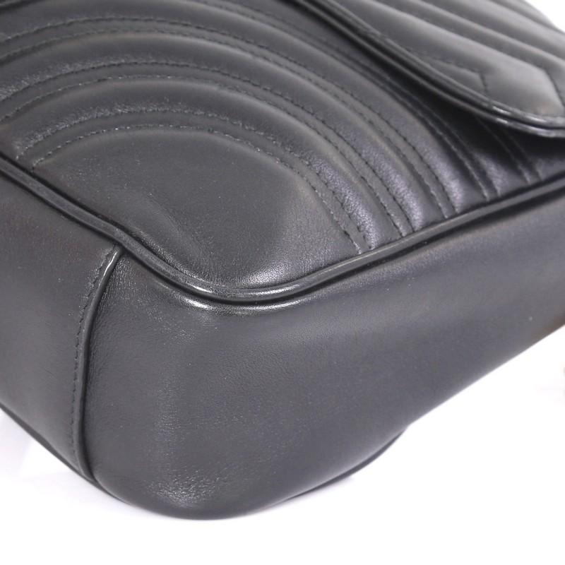 Gucci GG Marmont Flap Bag Matelasse Leather Medium  2