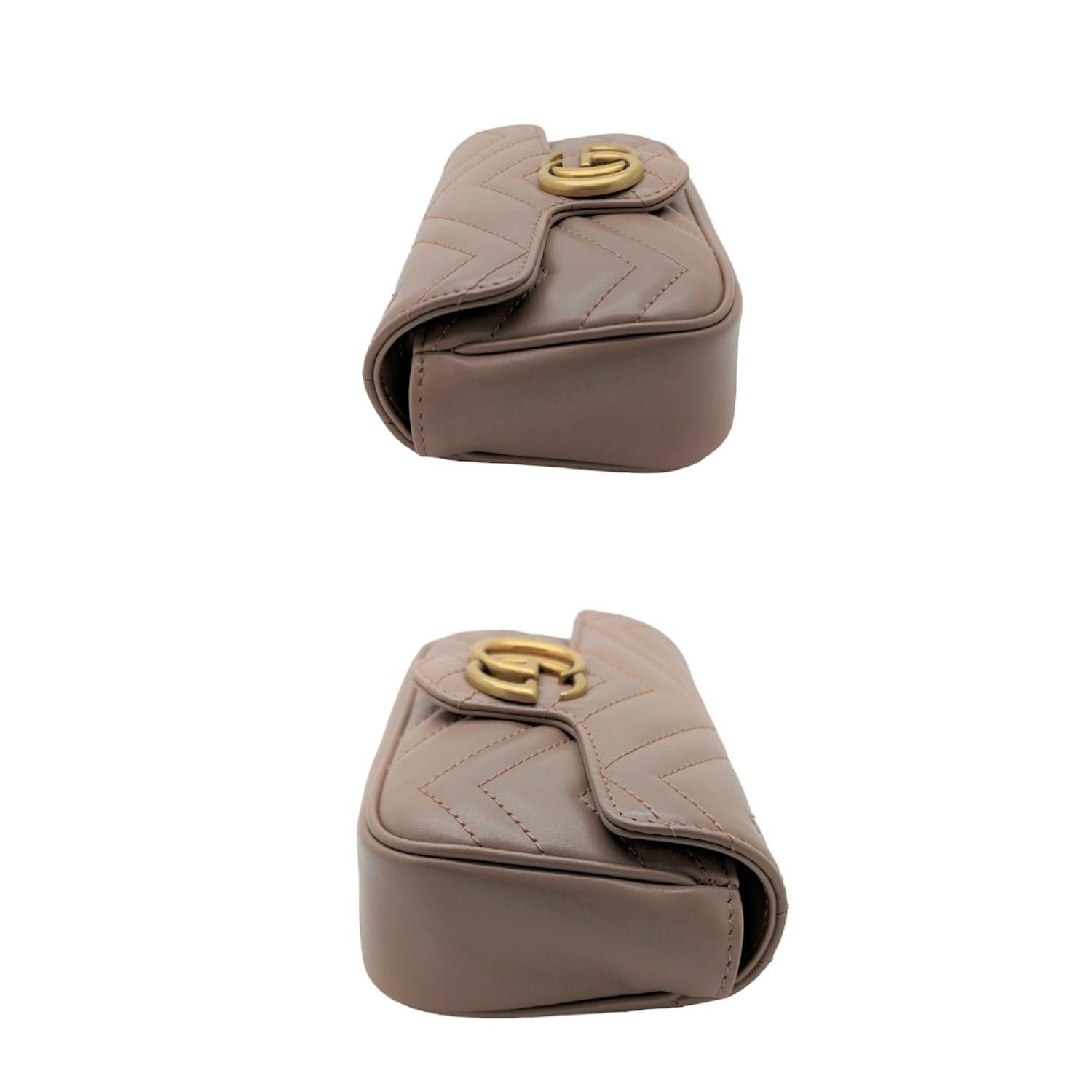 Gucci GG - Super mini sac à bandoulière en cuir Marmont Pour femmes en vente