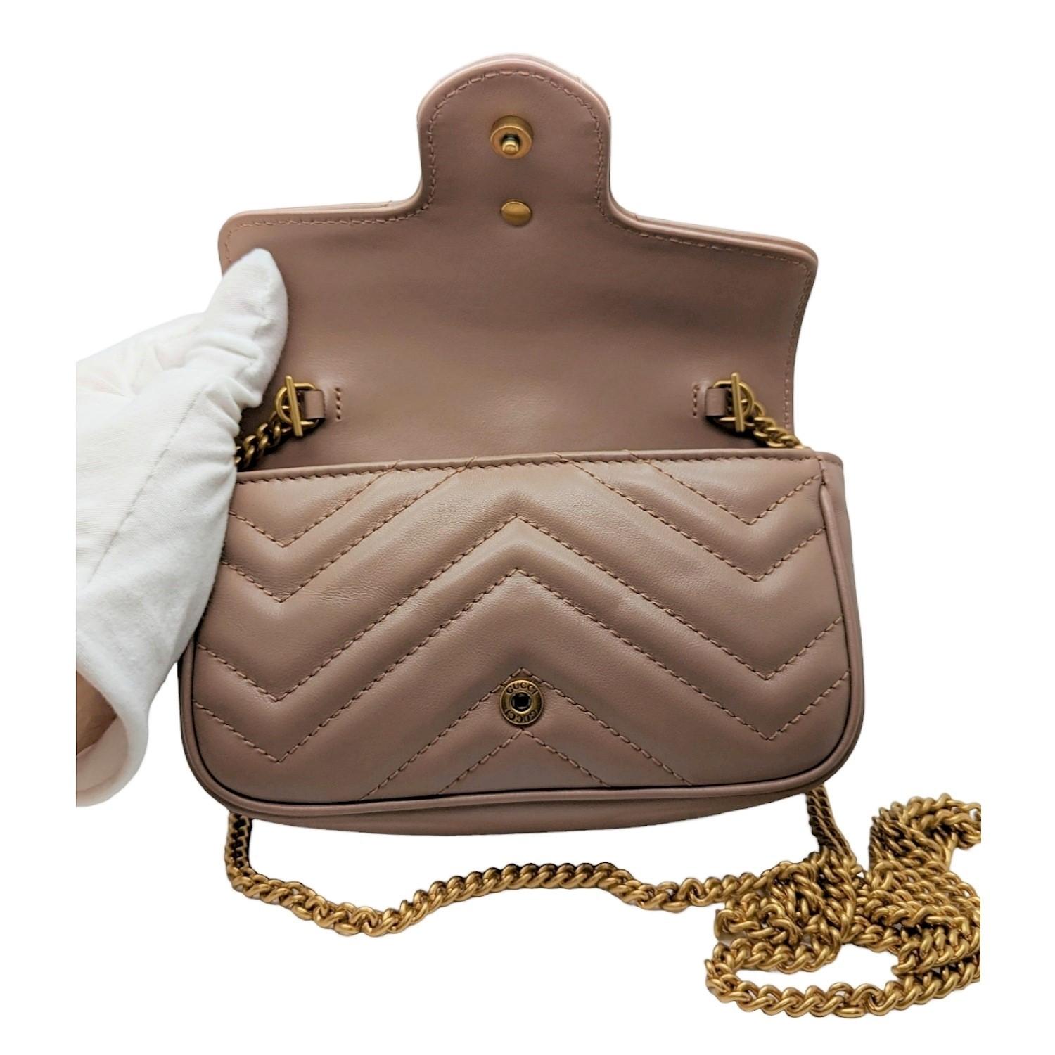 Gucci GG Marmont Cuero Super Mini Crossbody Bolsa 1
