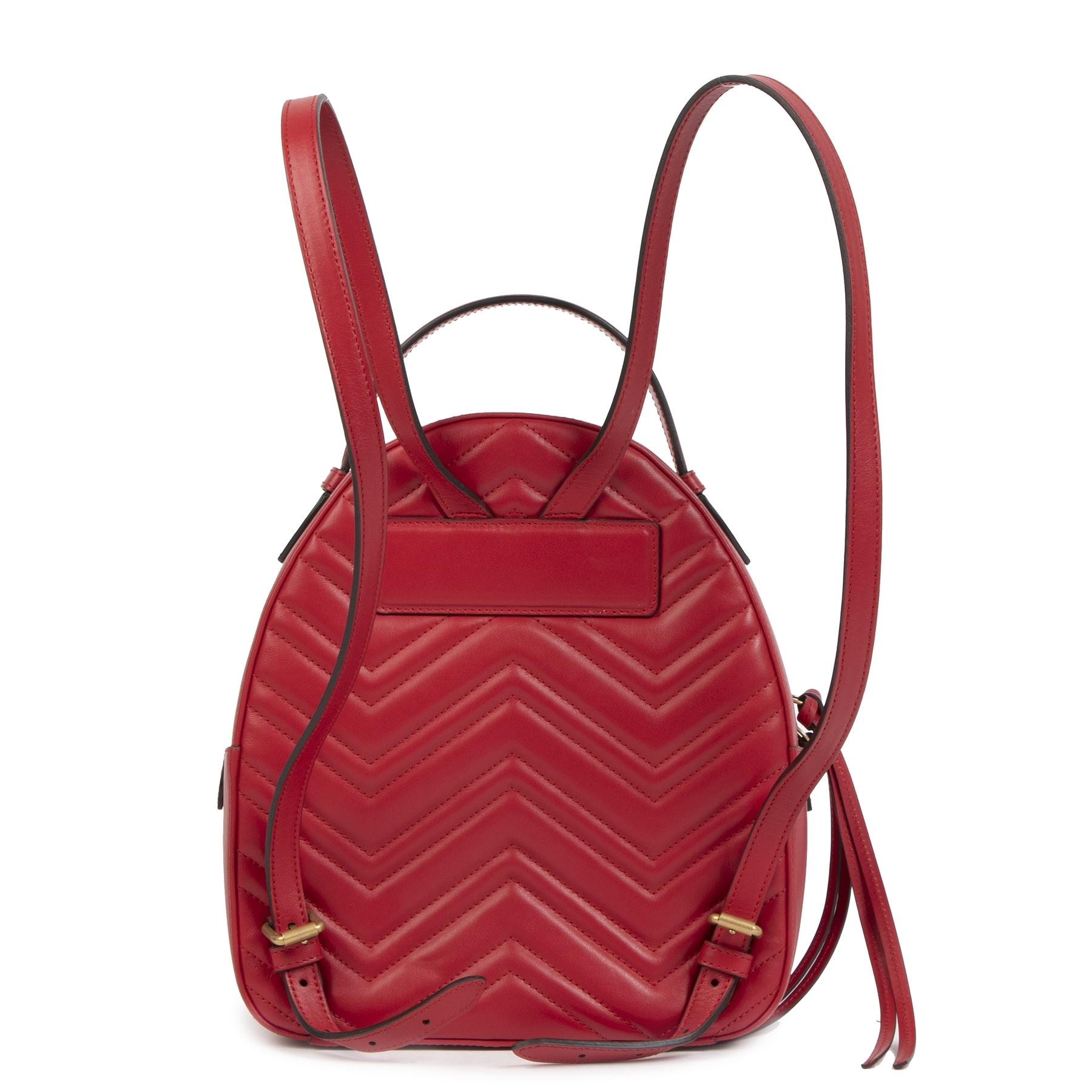 Very good preloved condition

Gucci GG Marmont Matelassé Leather Backpack

Carry your belongings in luxurious style with this Gucci GG Marmont backpack. The perfect everyday carryall. Crafted from red matelasse chevron quilted leather and features