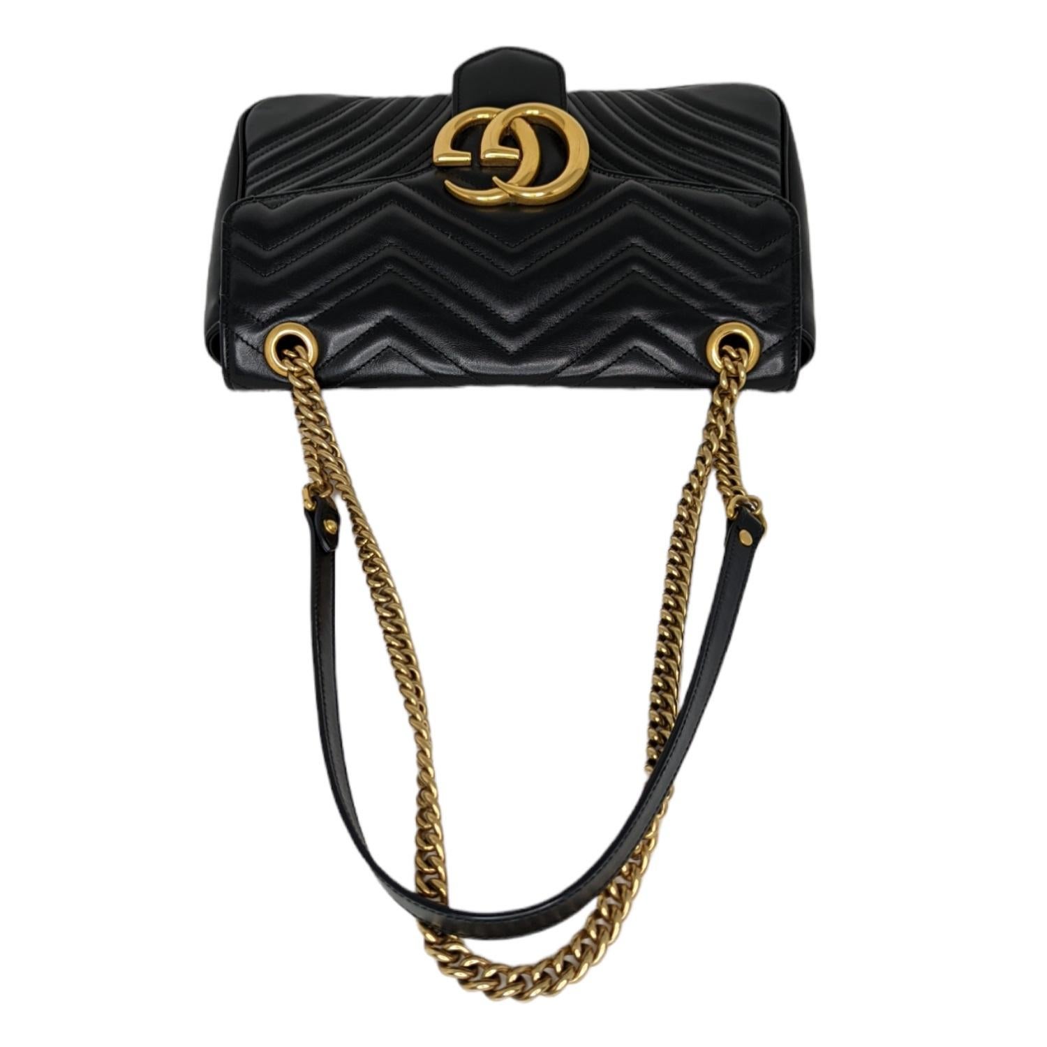 Black Gucci GG Marmont Medium Matelassé Shoulder Bag