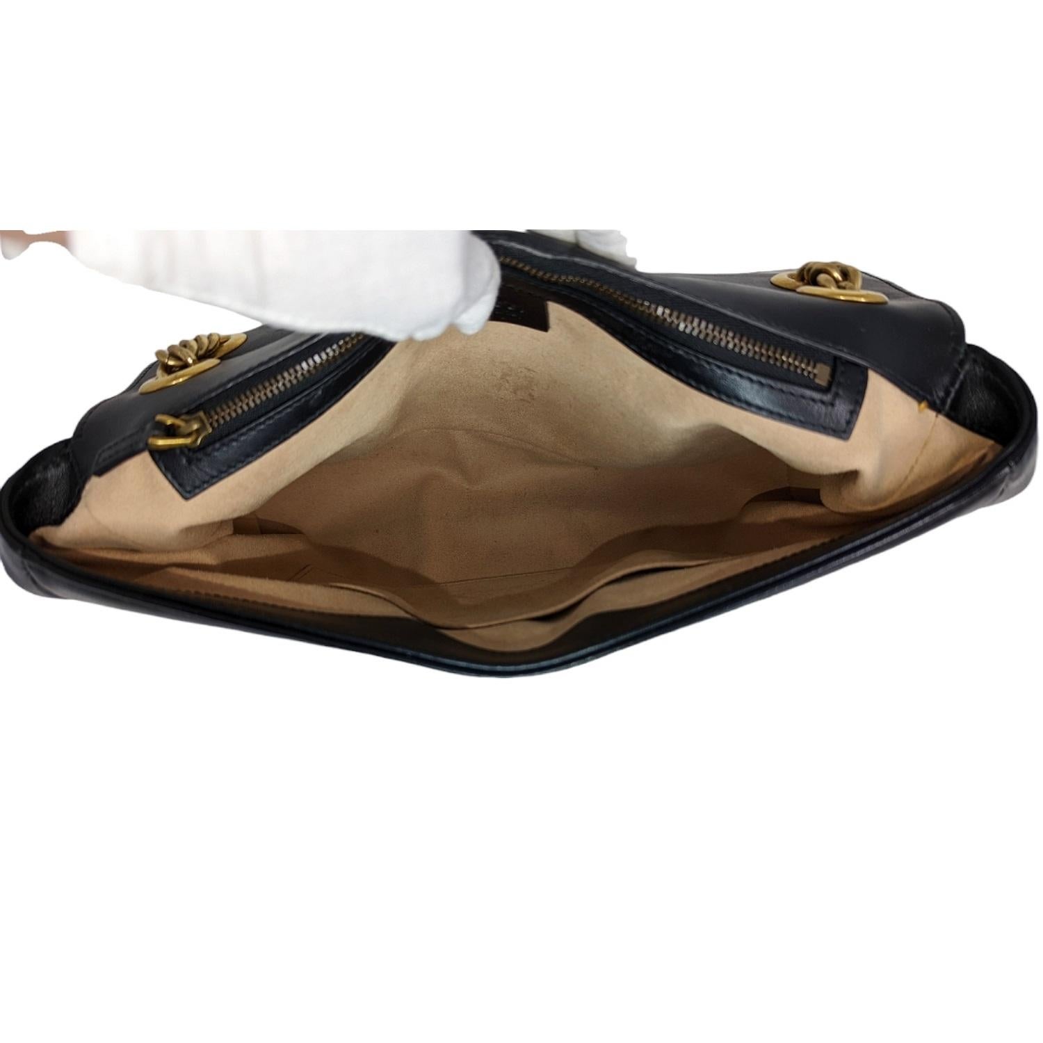 Gucci GG Marmont Medium Matelassé Shoulder Bag In Good Condition In Scottsdale, AZ