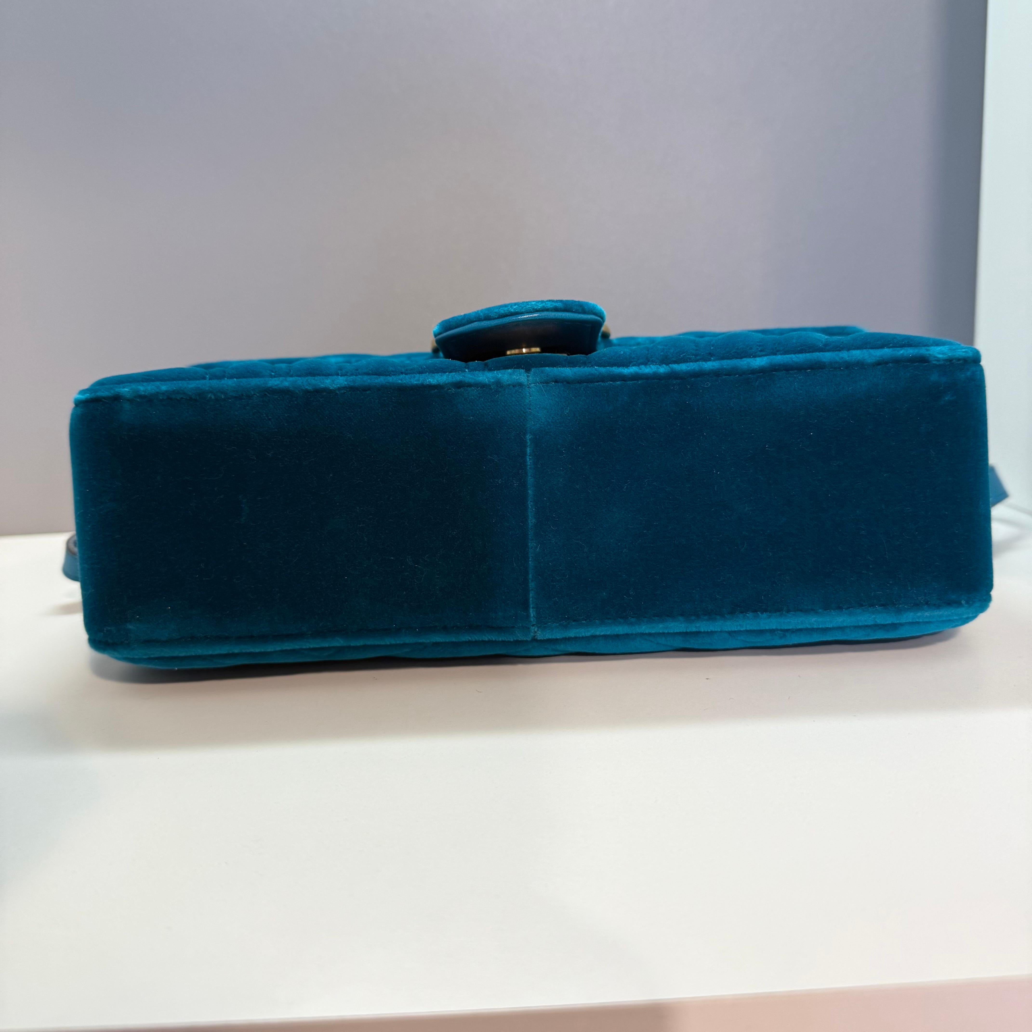 Gucci GG Marmont Petrol Blaue Tasche mit Kette 1
