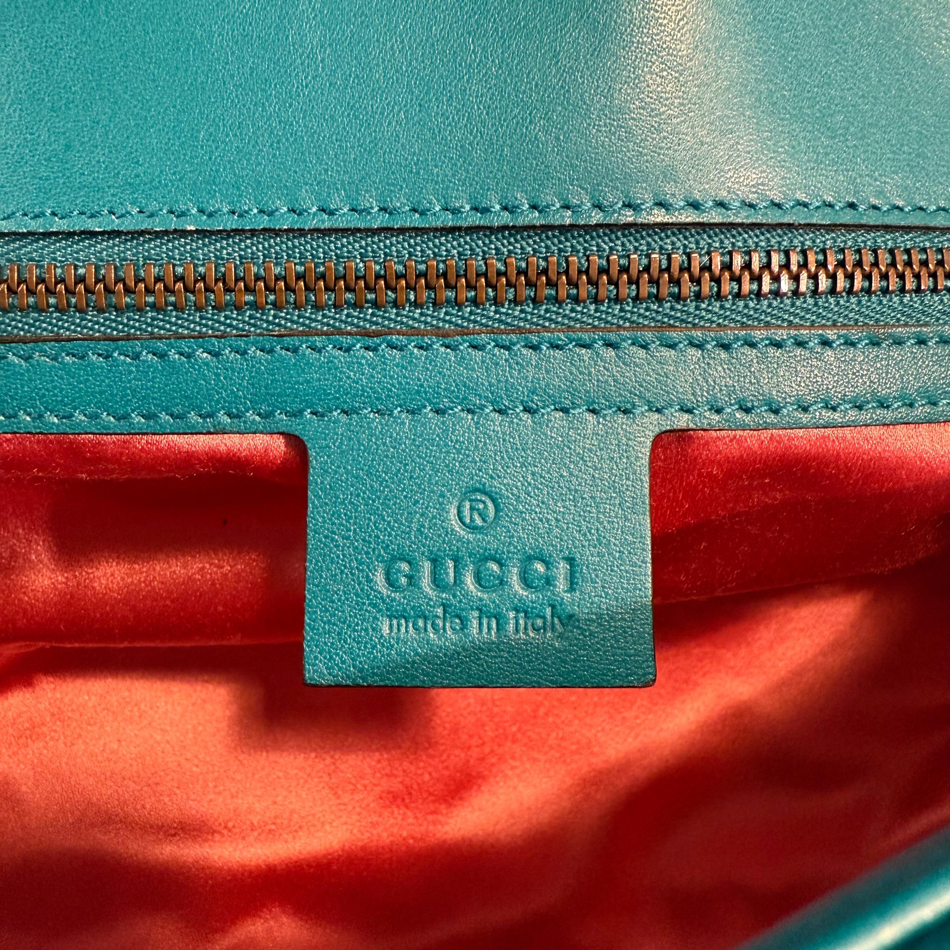 Gucci GG Marmont Petrol Blaue Tasche mit Kette 4