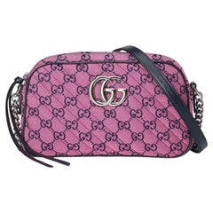 GUCCI GG Marmont Pink Small Shoulder Bag in Pink