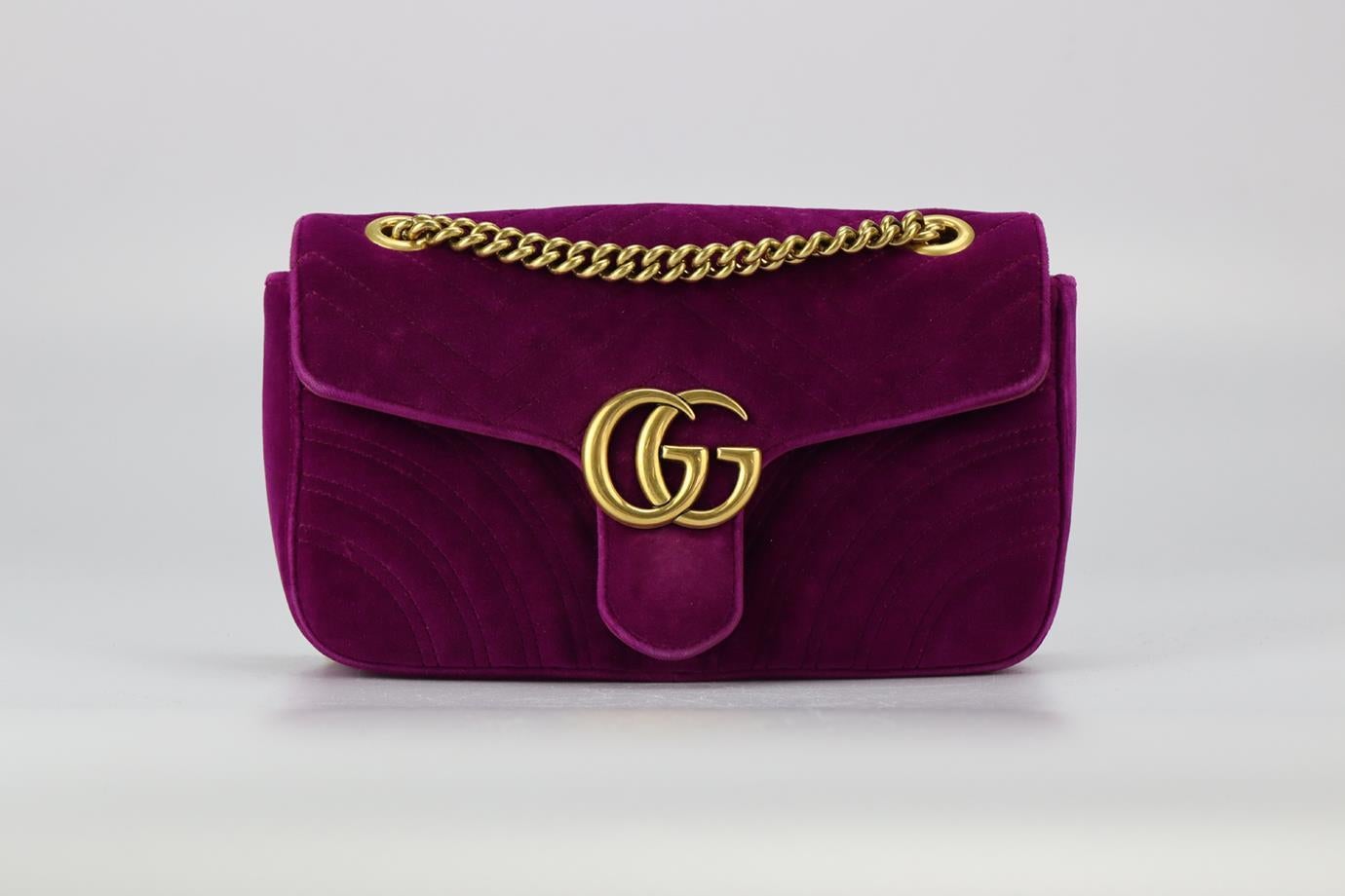 Gucci Gg Marmont Quilted Velvet Shoulder Bag. Purple. Push lock fastening - Front. Comes with - dustbag and box. Height: 6.4 in. Width: 10.1 in. Depth: 2.7 in. Strap drop: 21 in. Condition: Used. Very good condition - Wear to outer material at