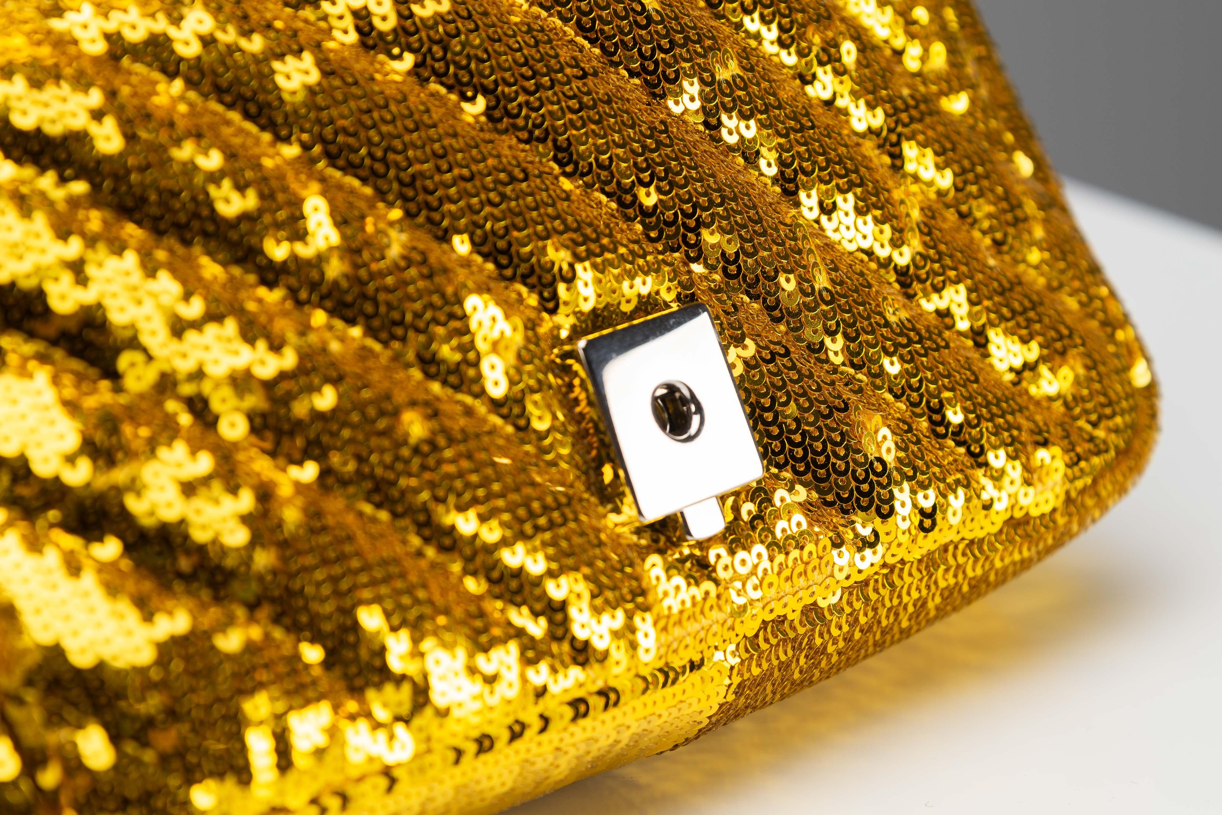 Gucci GG Marmont Rare Gold Diagonal Sequins 13