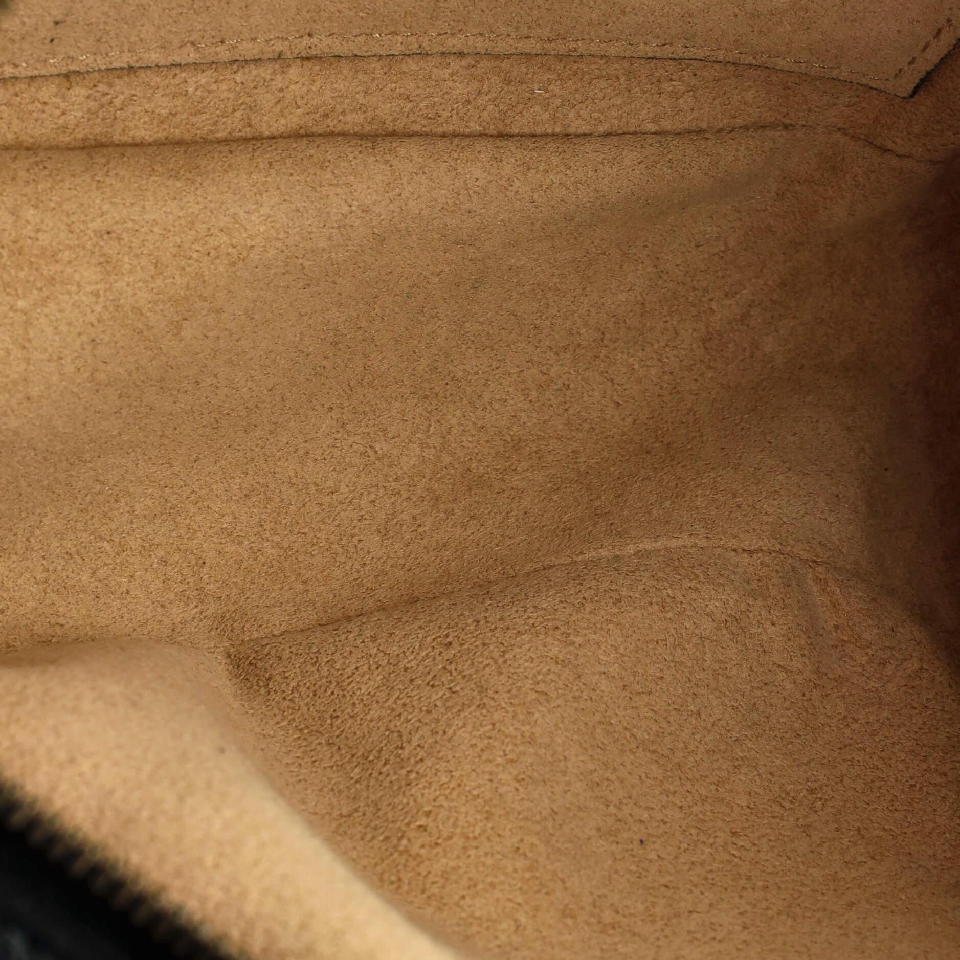 Gucci GG Marmont Umhängetasche Matelasse aus Leder im Angebot 1