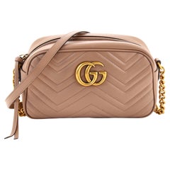 Gucci GG Marmont Shoulder Bag Matelasse Leather Small Gucci GG Marmont Shoulder Bag Matelasse Leather Small