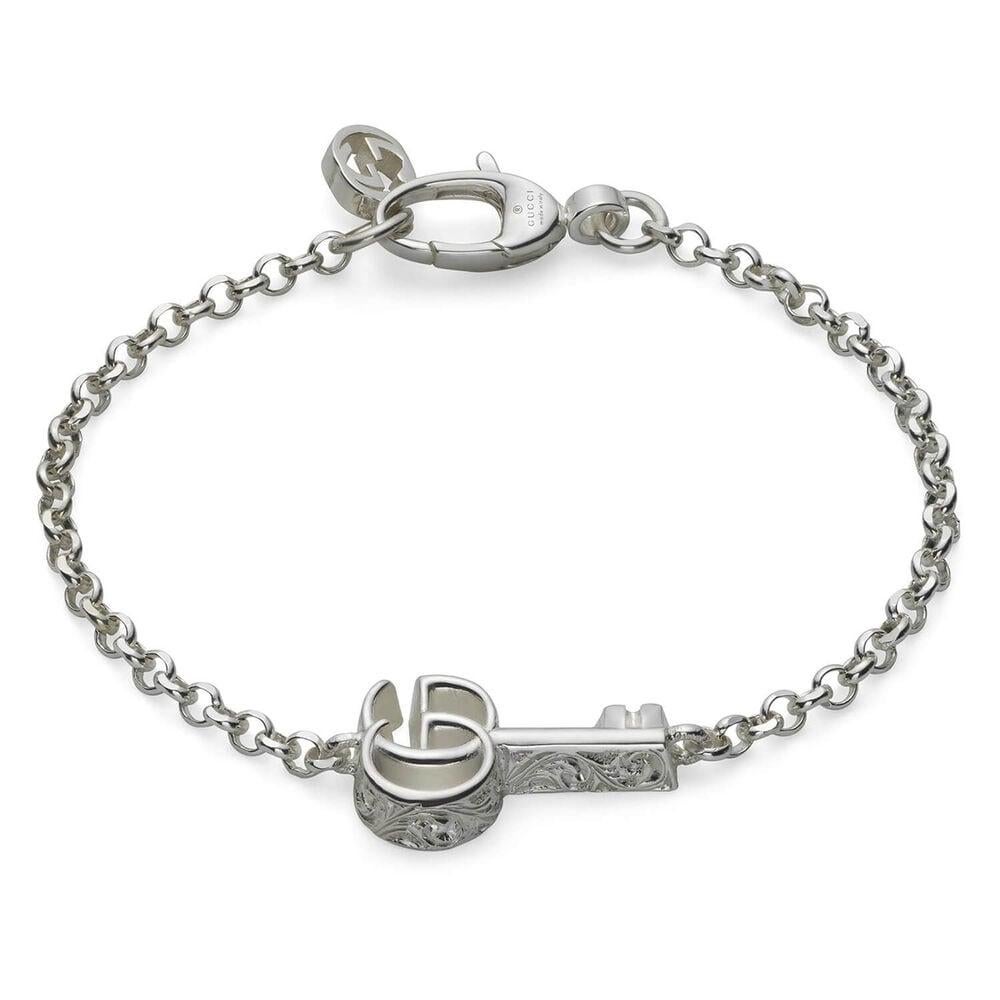 Gucci GG Marmont Bracciale Charm in argento Sterling Taglia 17 YBA632207002 In condizioni Nuovo in vendita a Wilmington, DE
