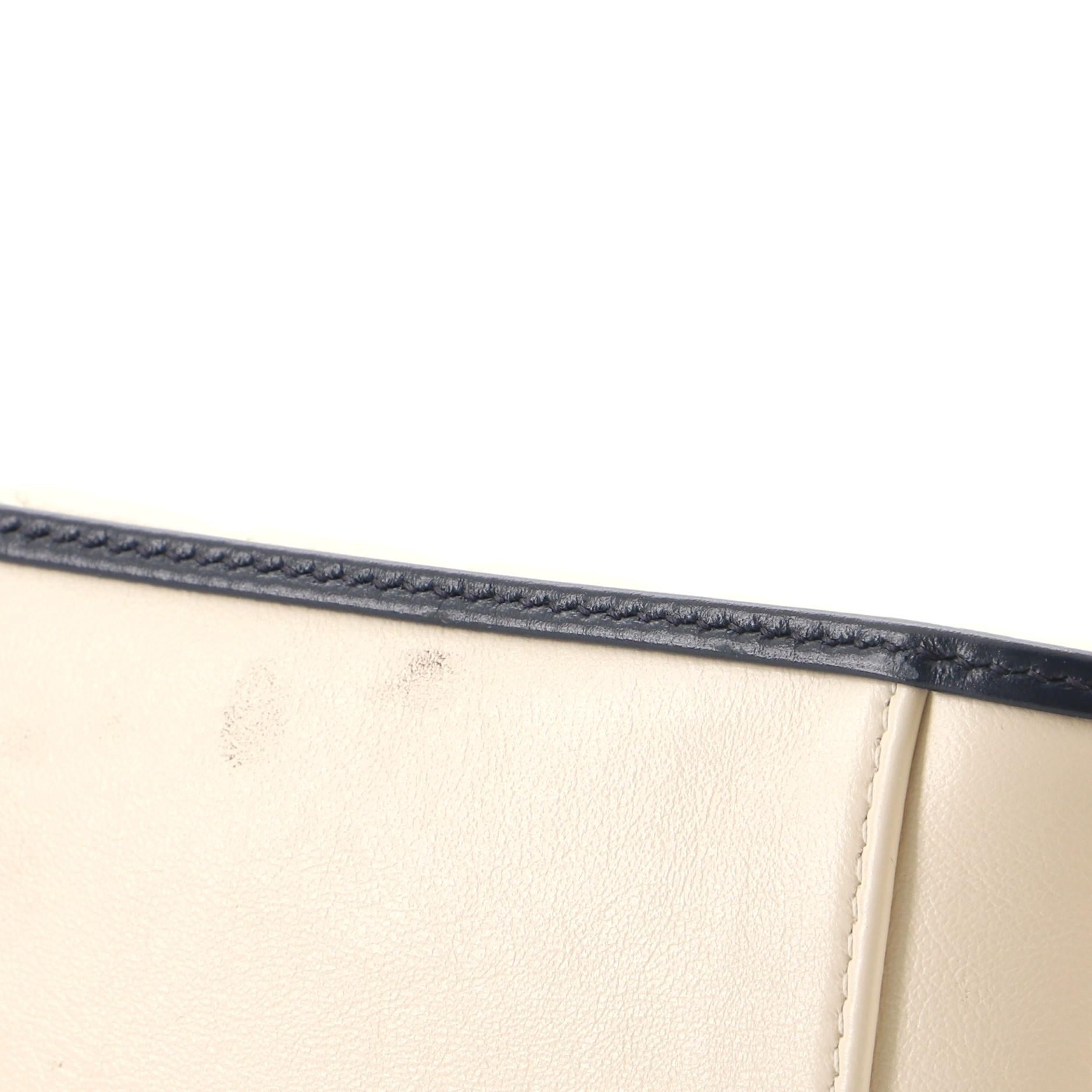 Gucci GG Marmont Top Handle Flap Bag Diagonal Gestepptes Leder Mini 2