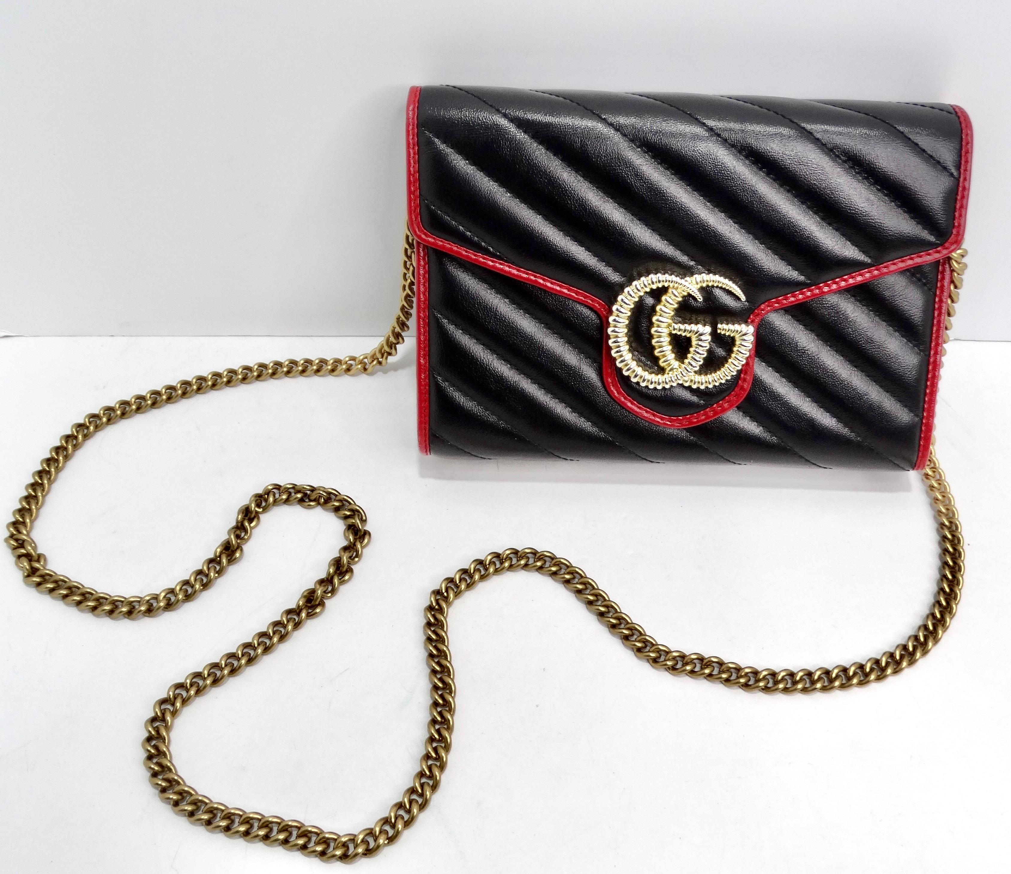 Introducing the Gucci GG Marmont Torchon Wallet on Chain—an exquisite accessory that seamlessly blends luxury with iconic Gucci style. This handbag isn't just an accessory; it's a wearable masterpiece crafted with meticulous attention to detail.