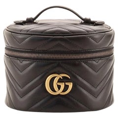 Gucci GG Marmont Vanity Vanity Sac à dos en cuir matelassé Mini