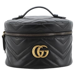 Gucci GG Marmont Vanity Vanity Sac à dos en cuir matelassé Mini