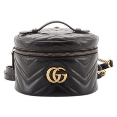 Gucci GG Marmont Vanity Sac à dos en cuir matelassé Mini