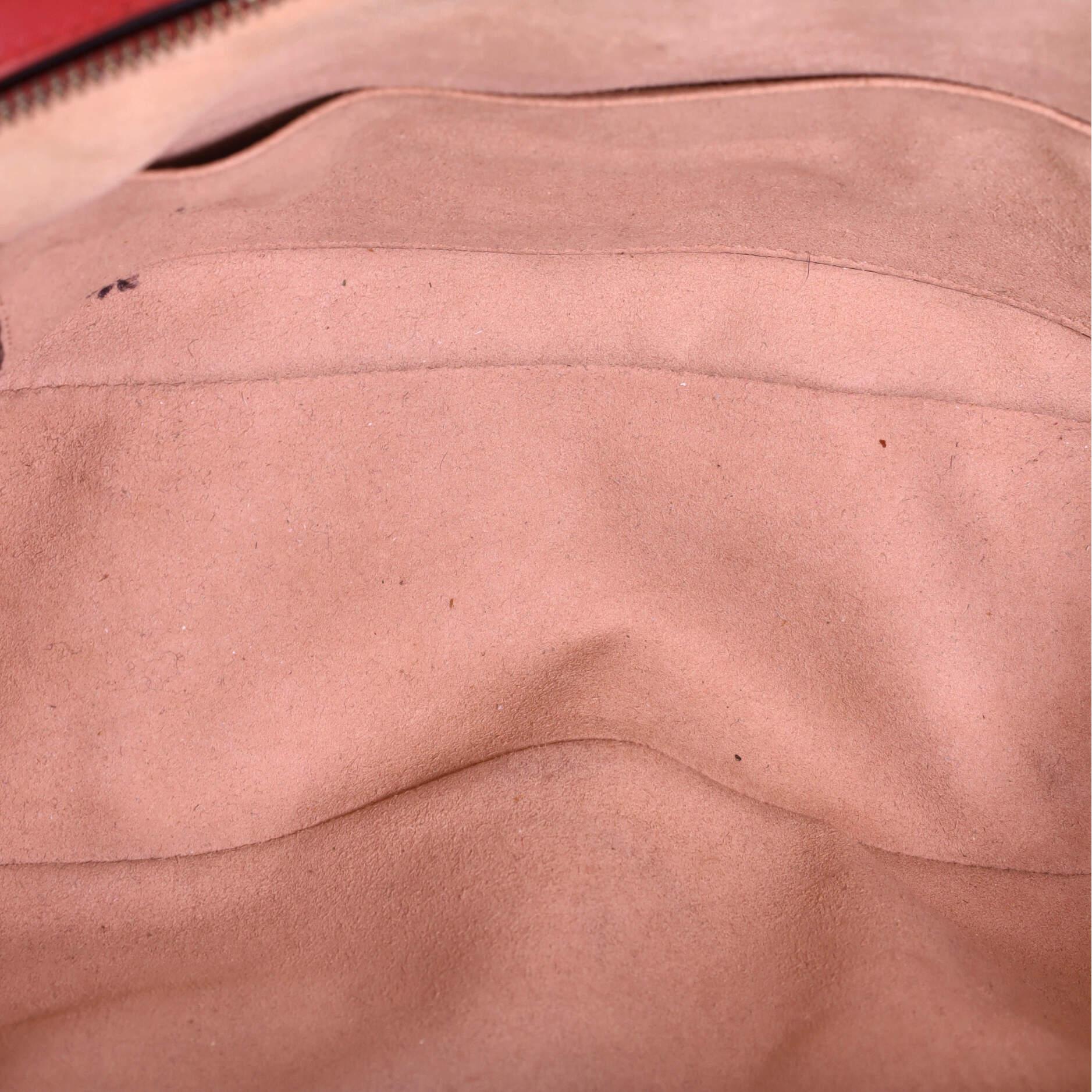 red gucci camera bag