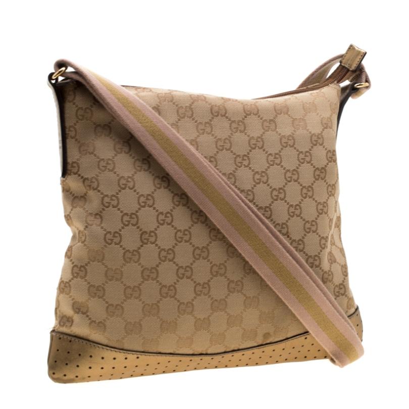 Gucci GG Monogram and Gold Perforated Leather Crossbody Bag In Good Condition In Dubai, Al Qouz 2